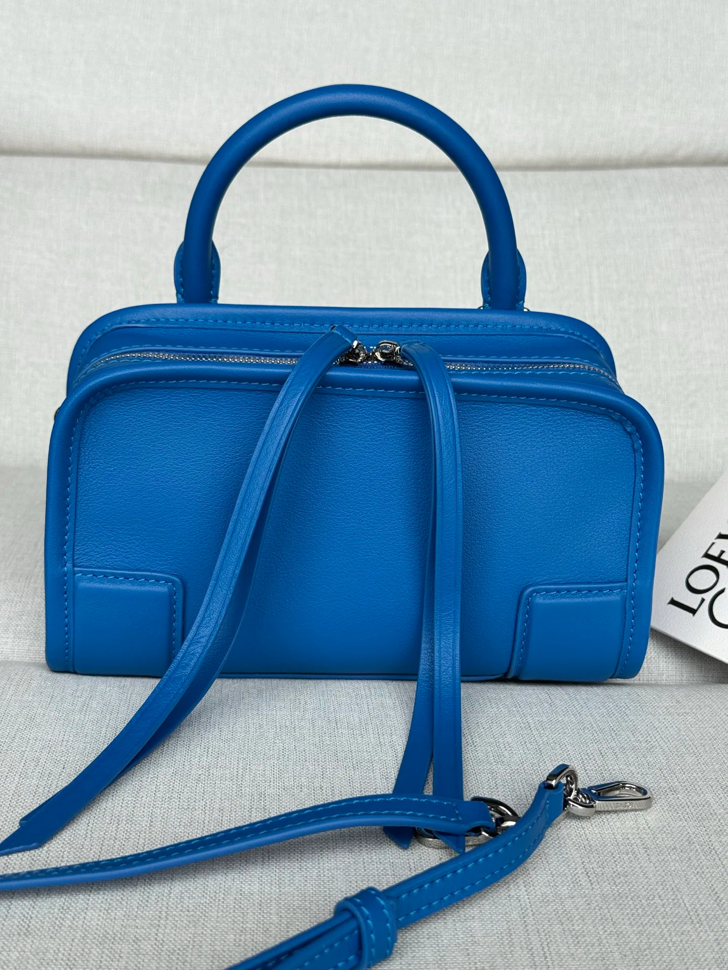 Классические Сумки Женские Loewe 13277546