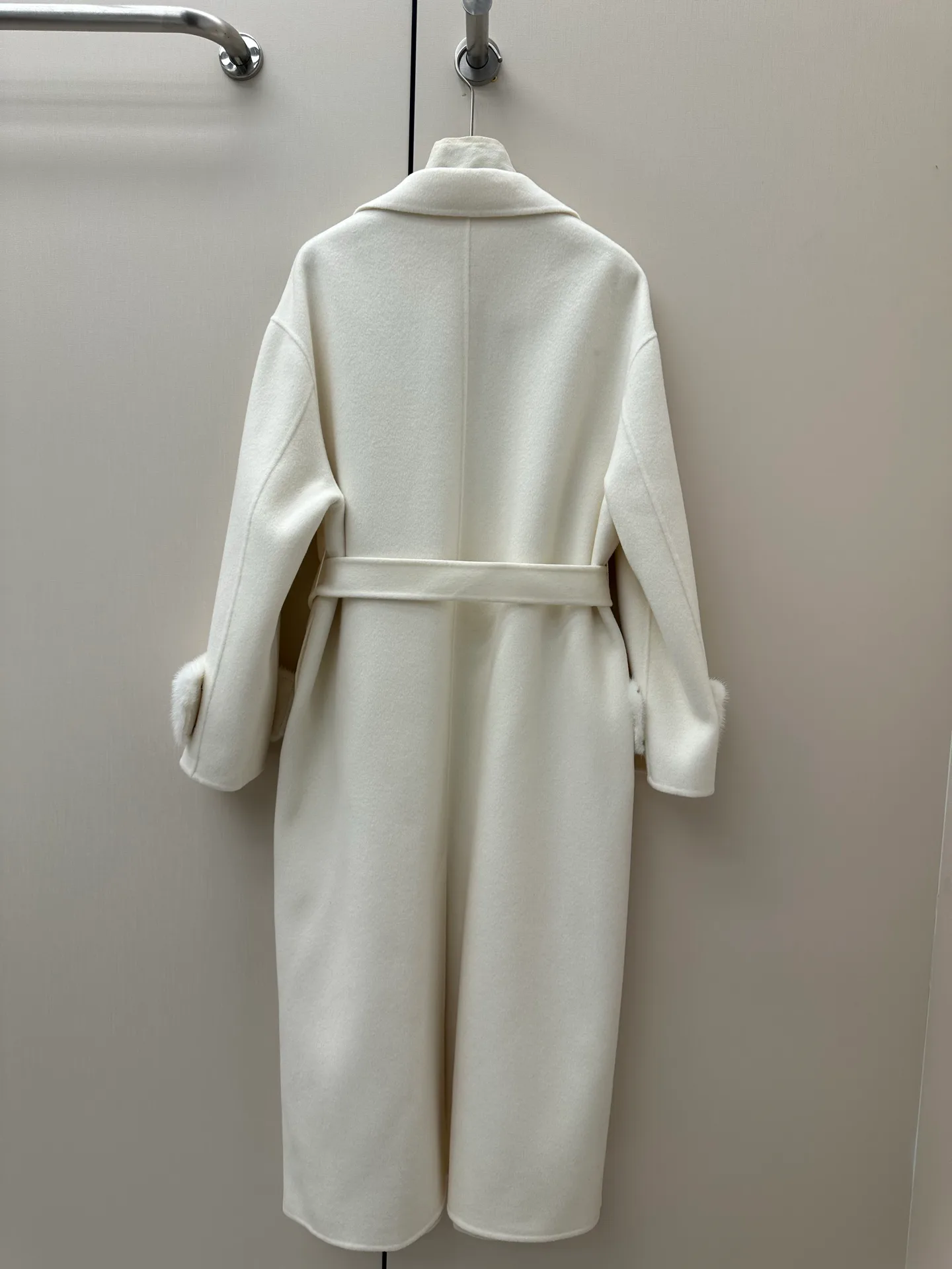 Пальто Женские Fendi 18338628