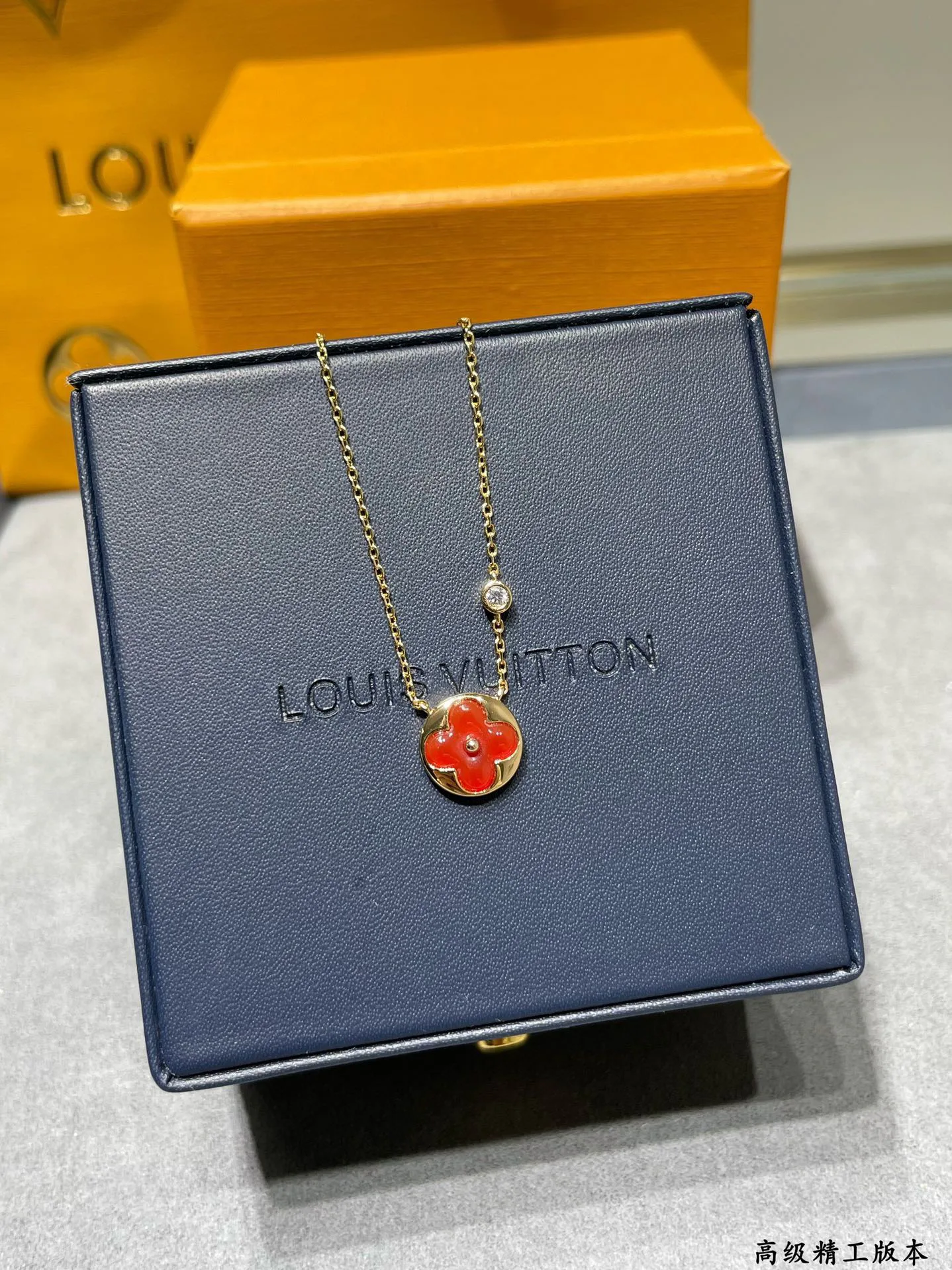Бижутерия Louis Vuitton 17819341