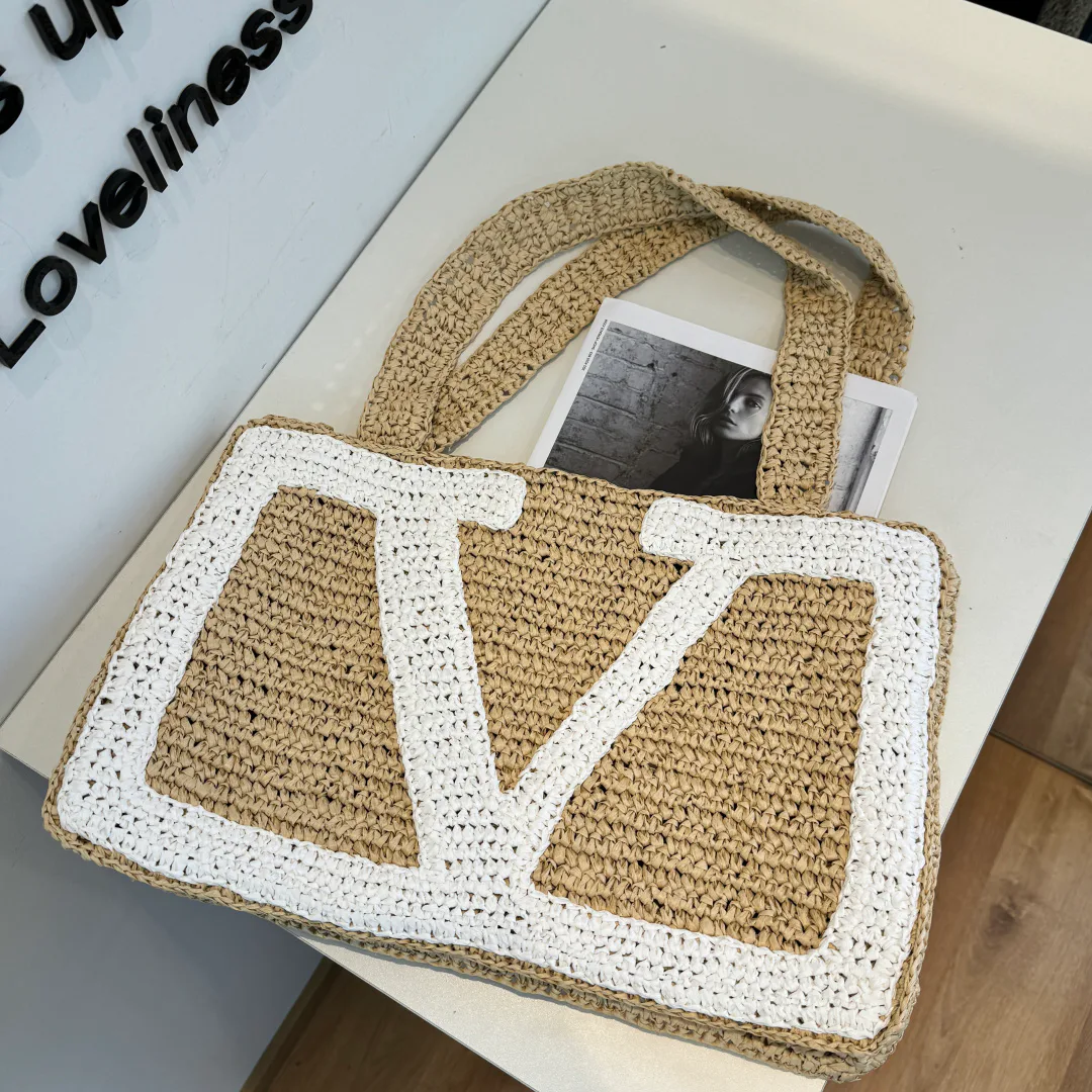 Классические Сумки Женские Valentino 12765001