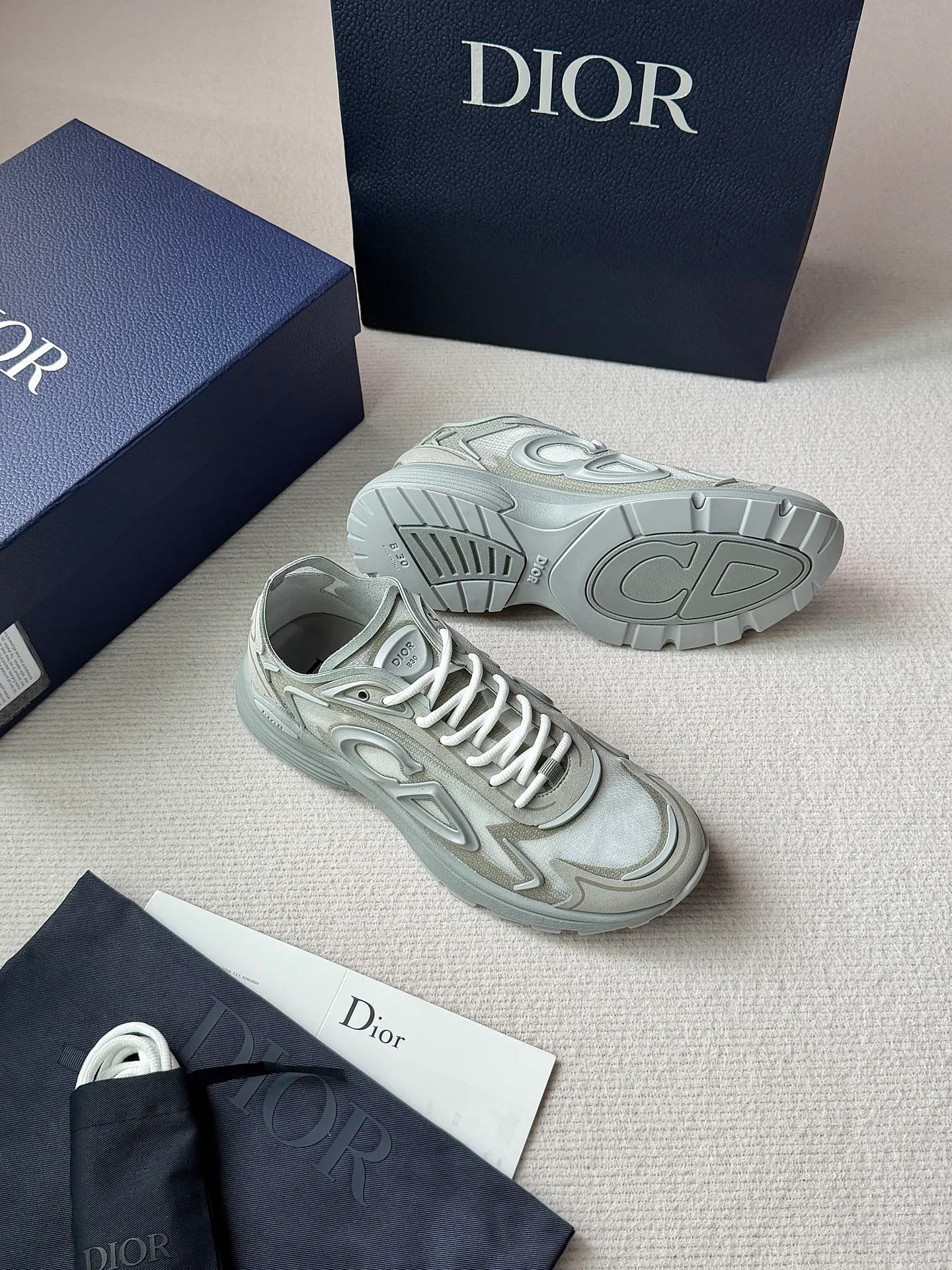 Кроссовки Мужские Christian Dior 13440971