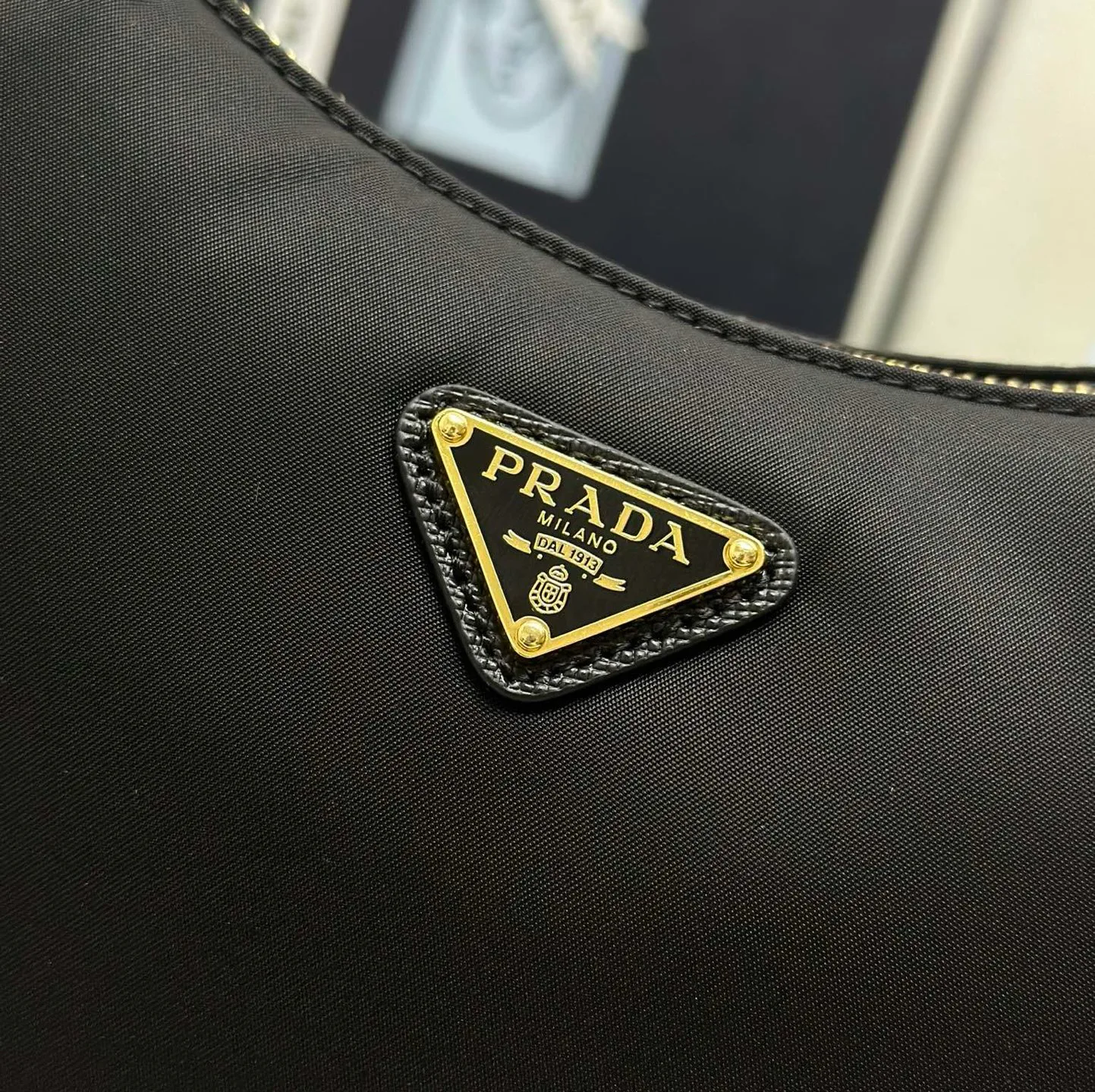 Сумки На Ремне Женские Prada 11627359