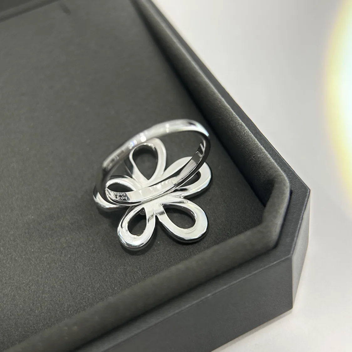 Бижутерия Van Cleef & Arpels 260505