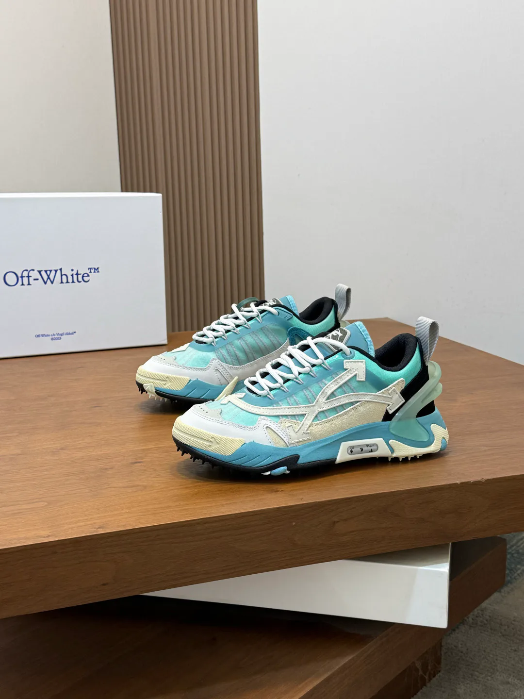 Кроссовки Женские Off-White 17908771