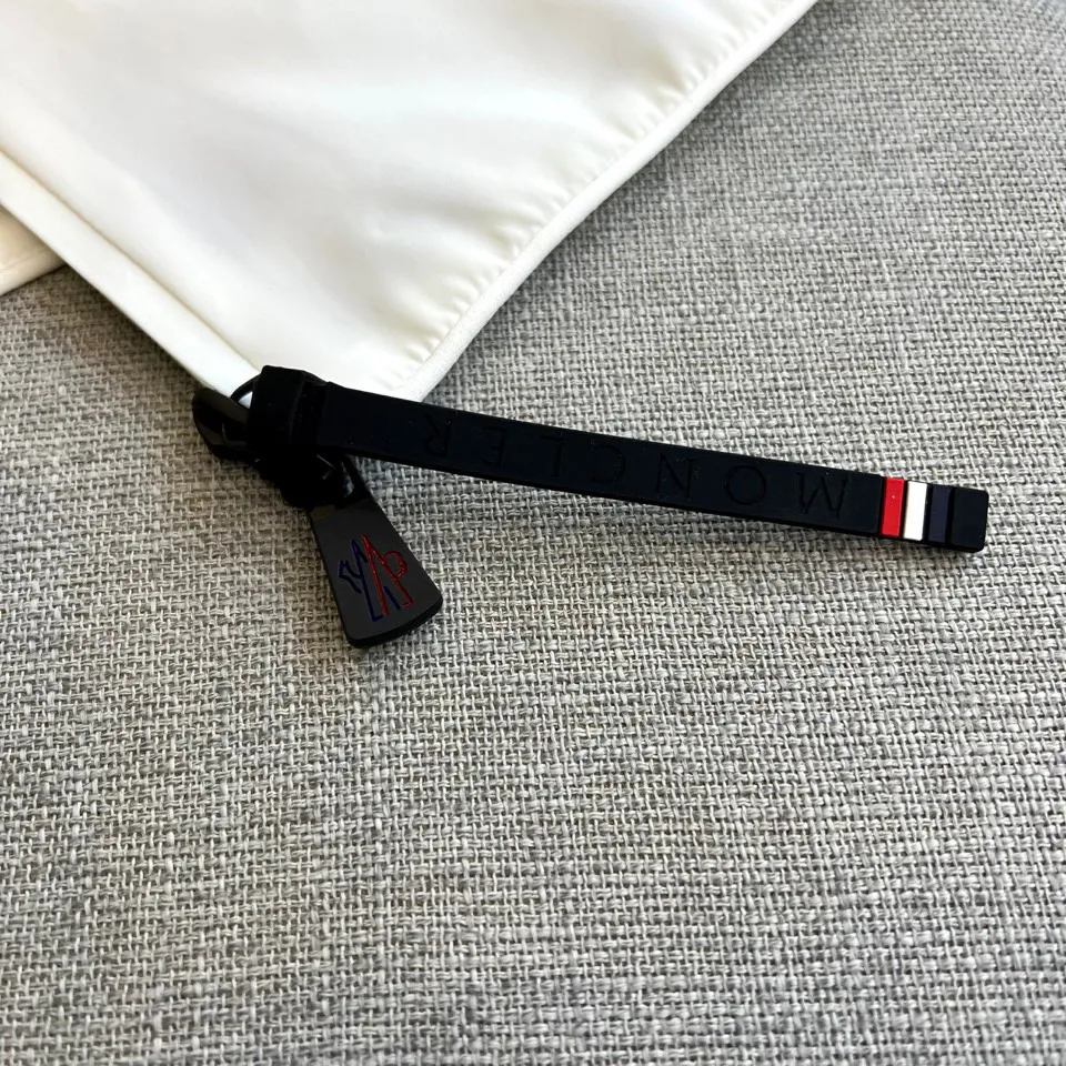 Куртки И Пуховики Мужские Moncler 16439