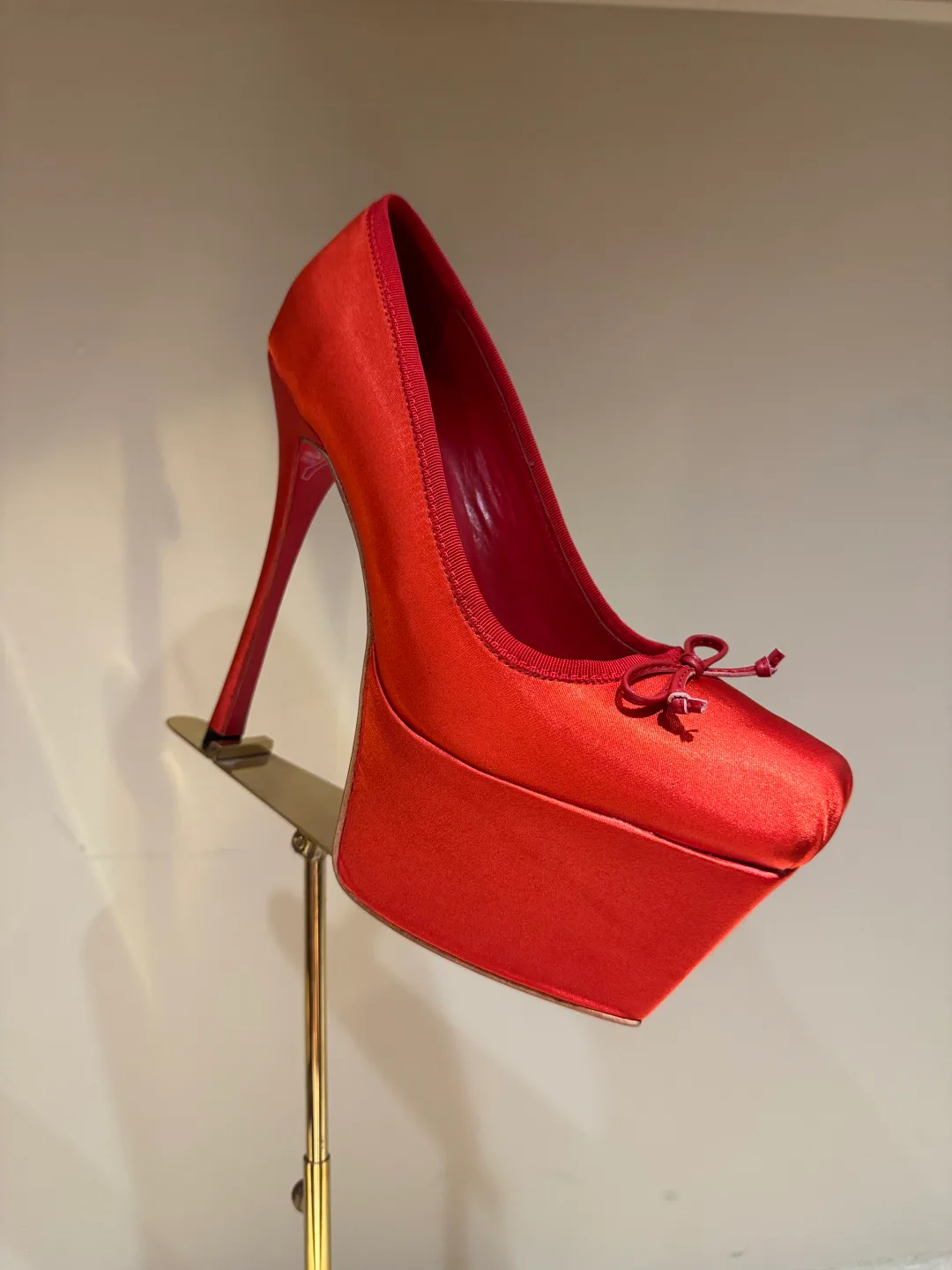 Туфли Женские Christian Louboutin 176151