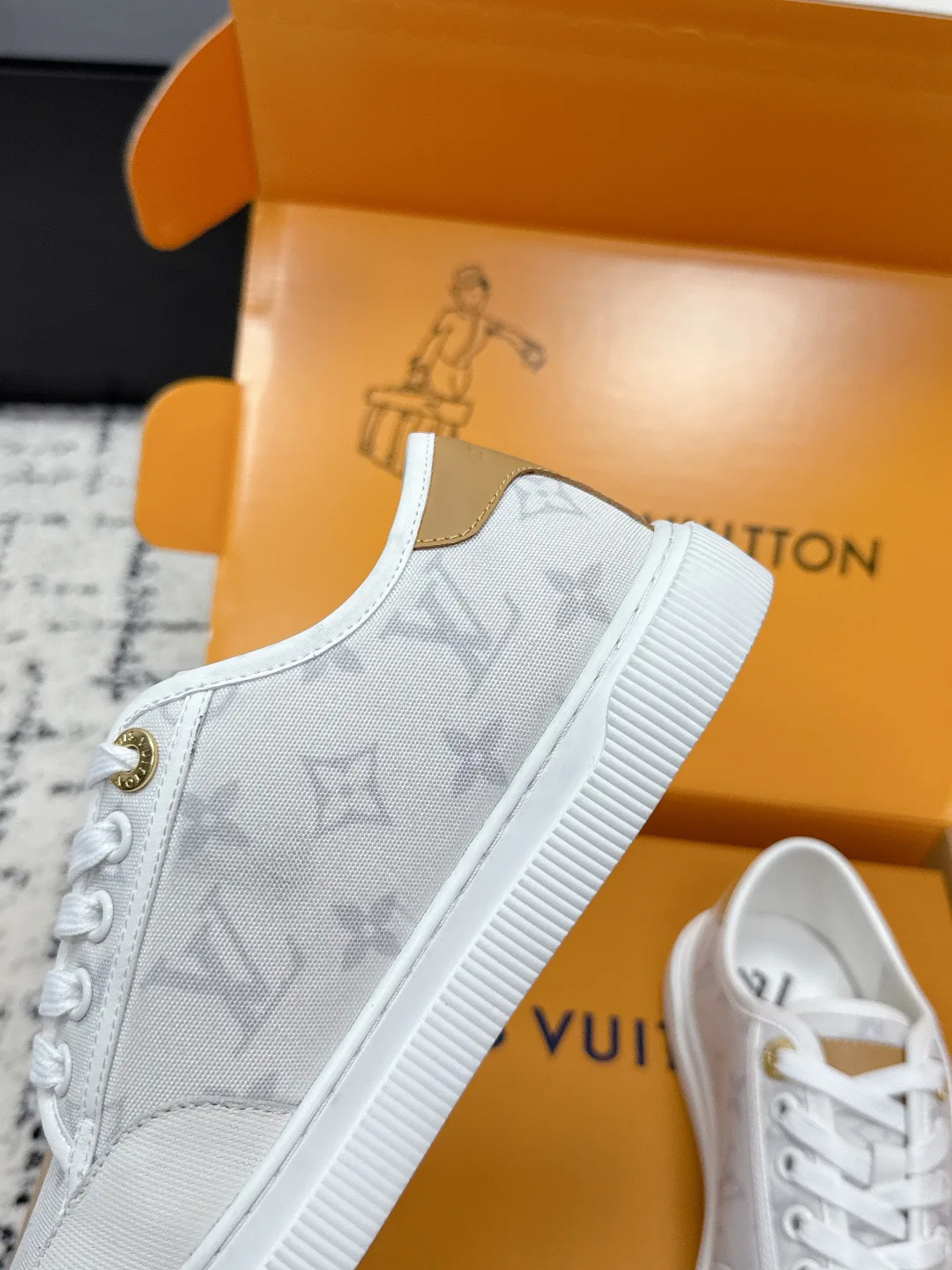 Кеды Женские Louis Vuitton 2471143