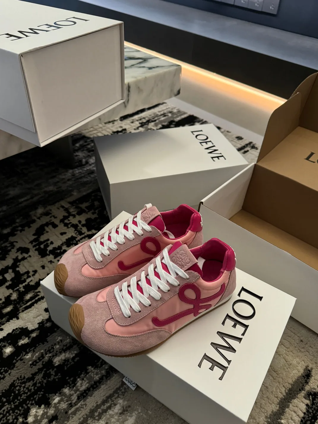 Кроссовки Женские Loewe 23541
