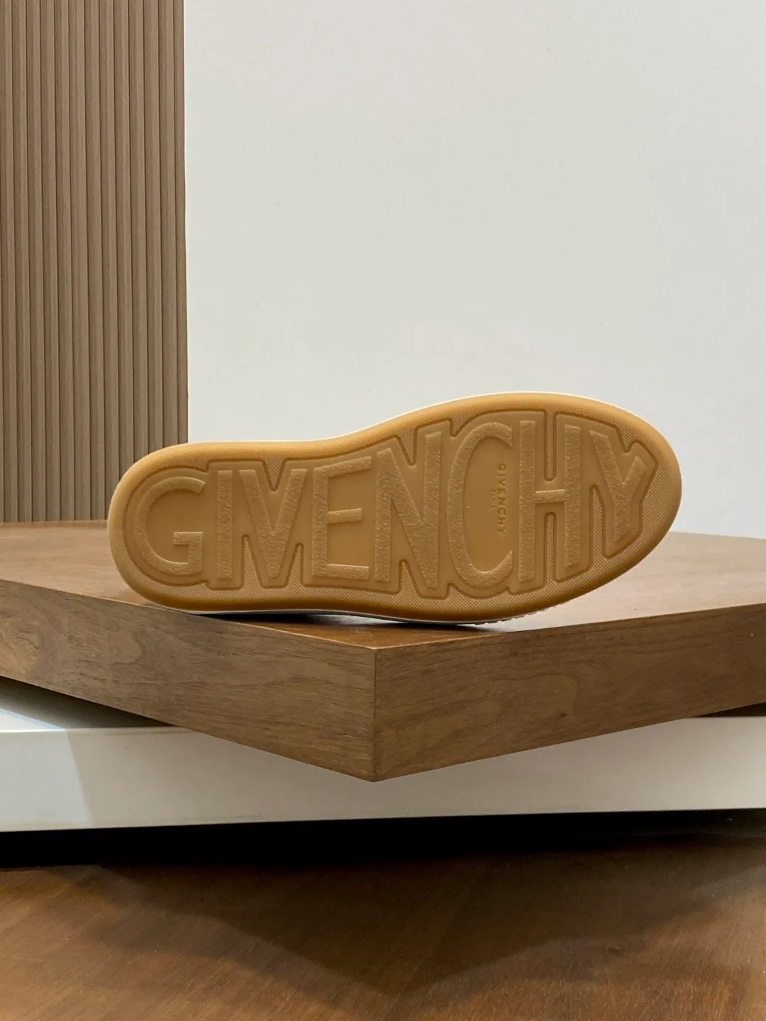 Кроссовки Мужские Givenchy 19337018