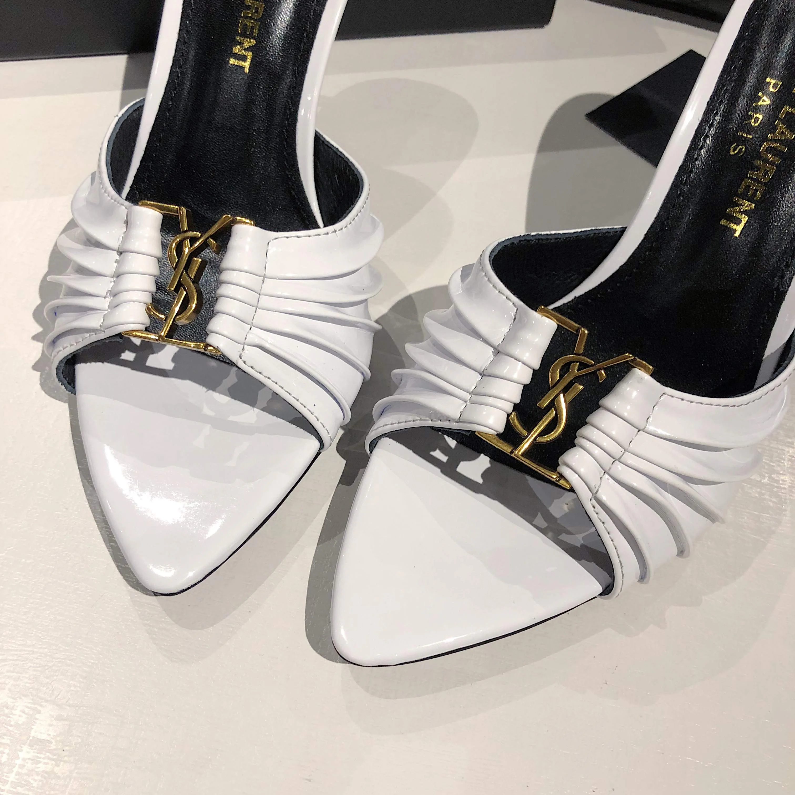 Босоножки Женские Saint Laurent 11220480