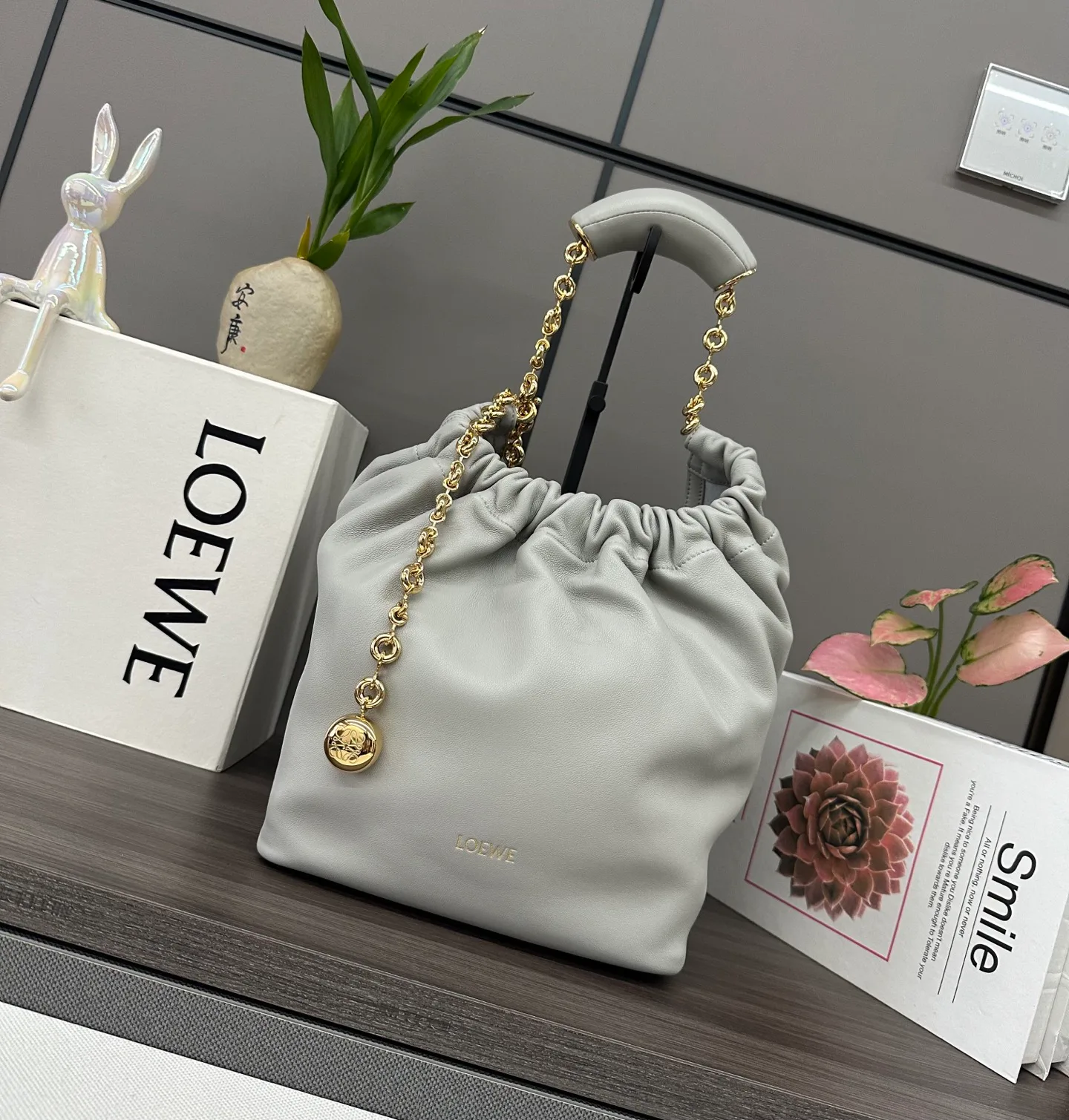 Классические Сумки Женские Loewe 12172493