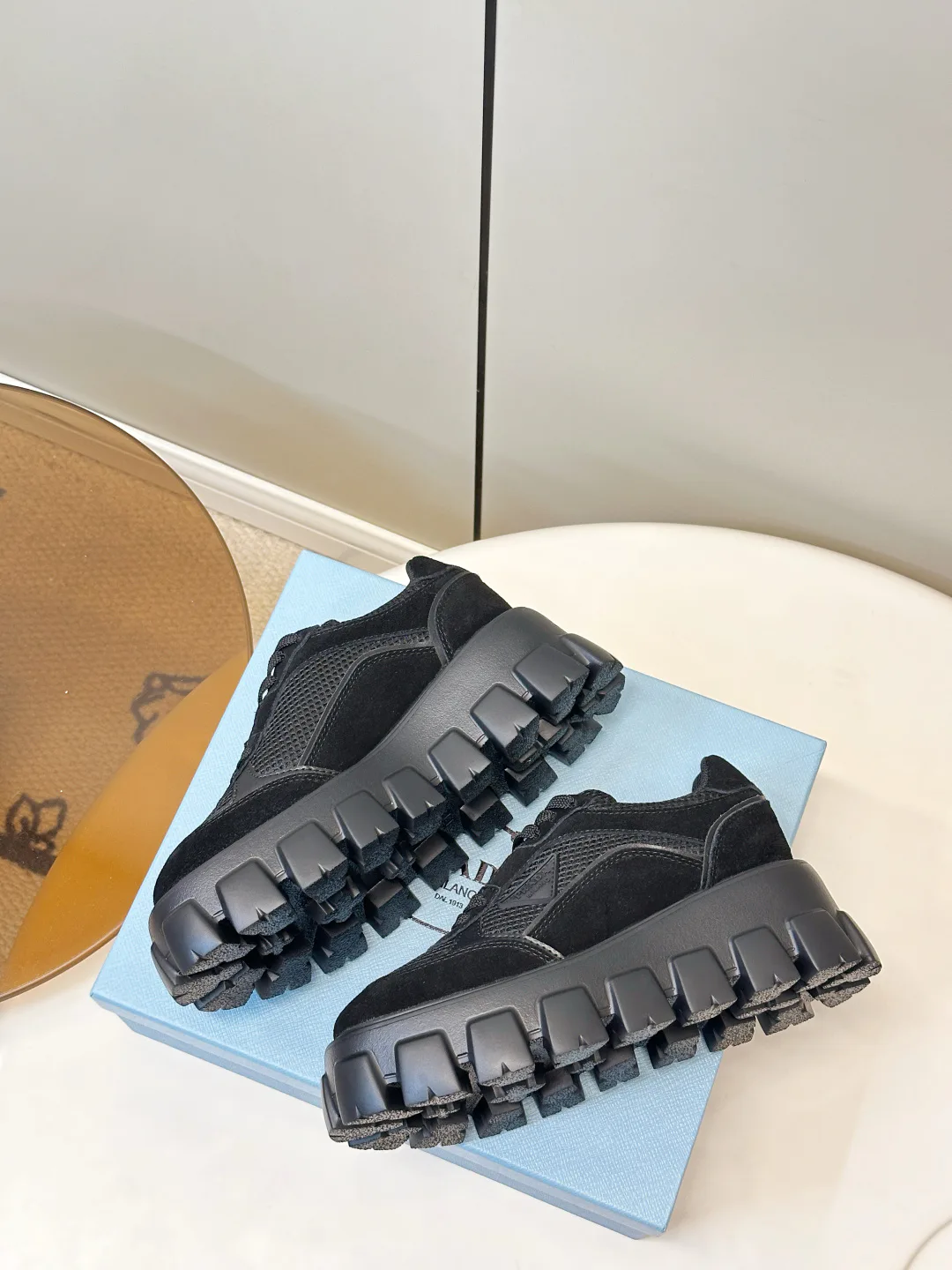 Кроссовки Женские Prada 18133083