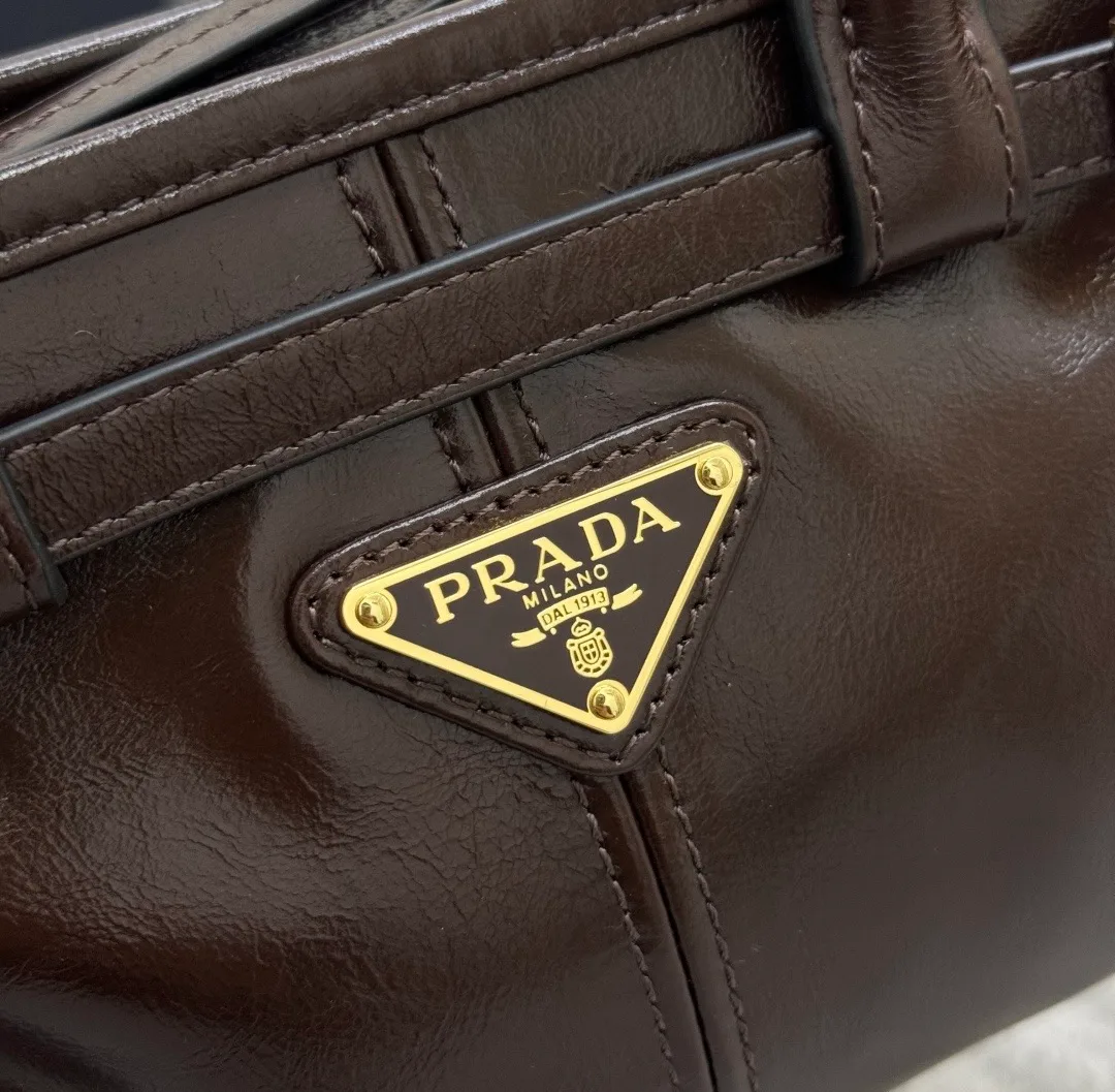 Сумки На Ремне Женские Prada 11682142