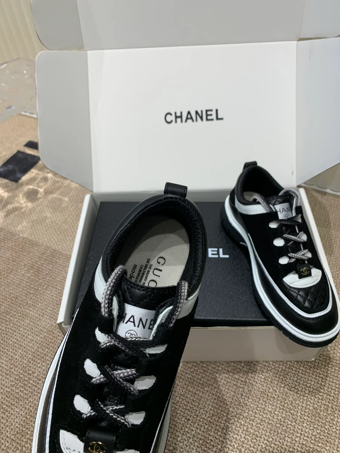 Кроссовки Женские Chanel 18677741