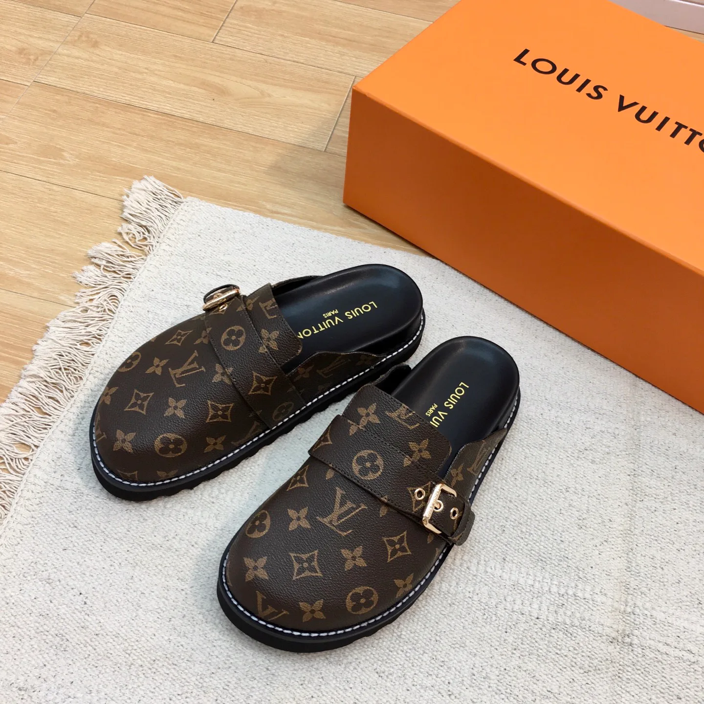 Мюли И Сабо Женские Louis Vuitton 137500