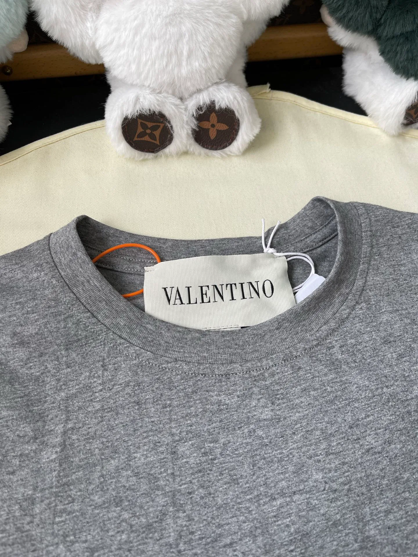 Футболки Женские Valentino 18191244