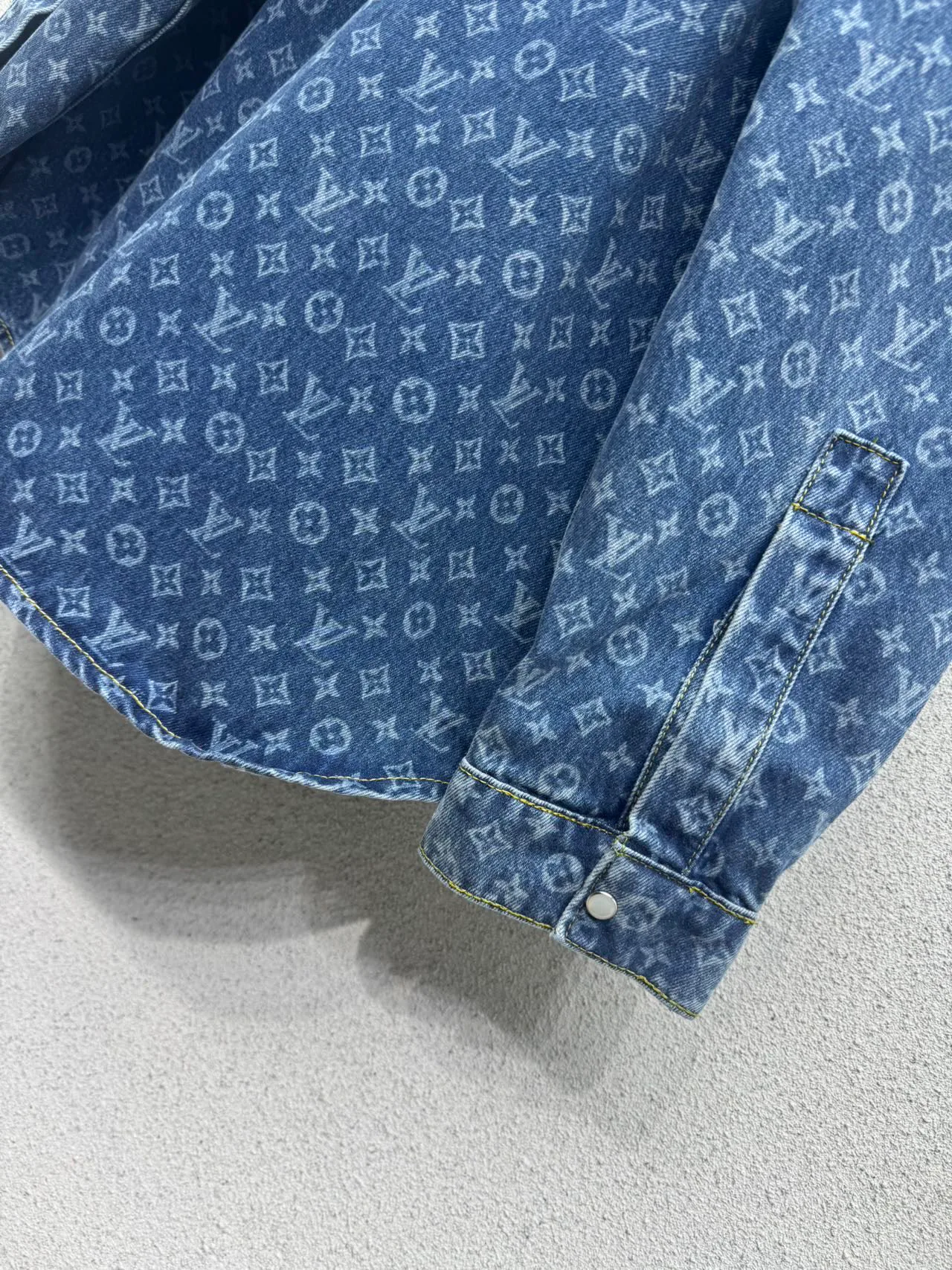 Рубашки Женские Louis Vuitton 19579733