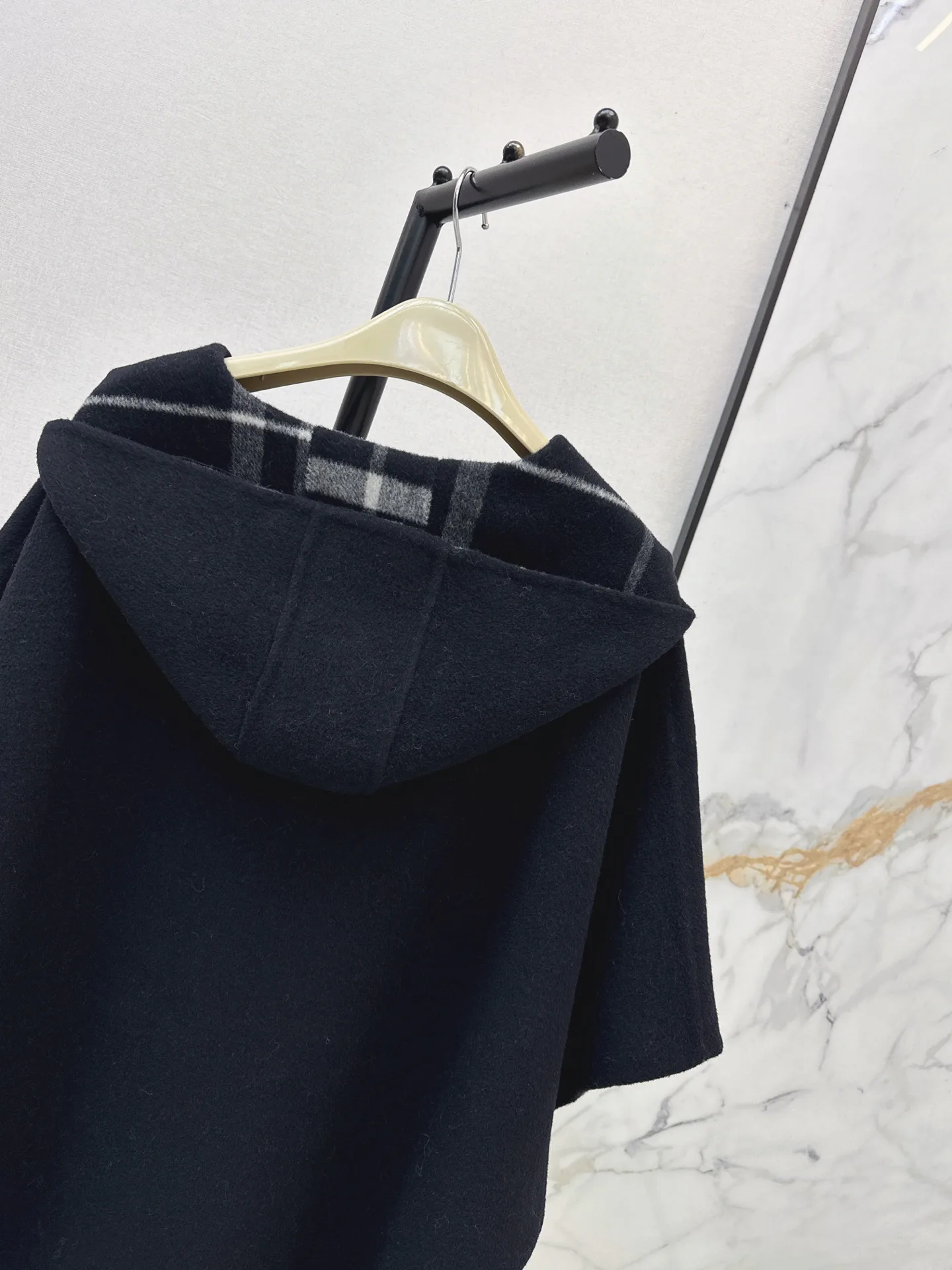 Пальто Женские Burberry 18407950