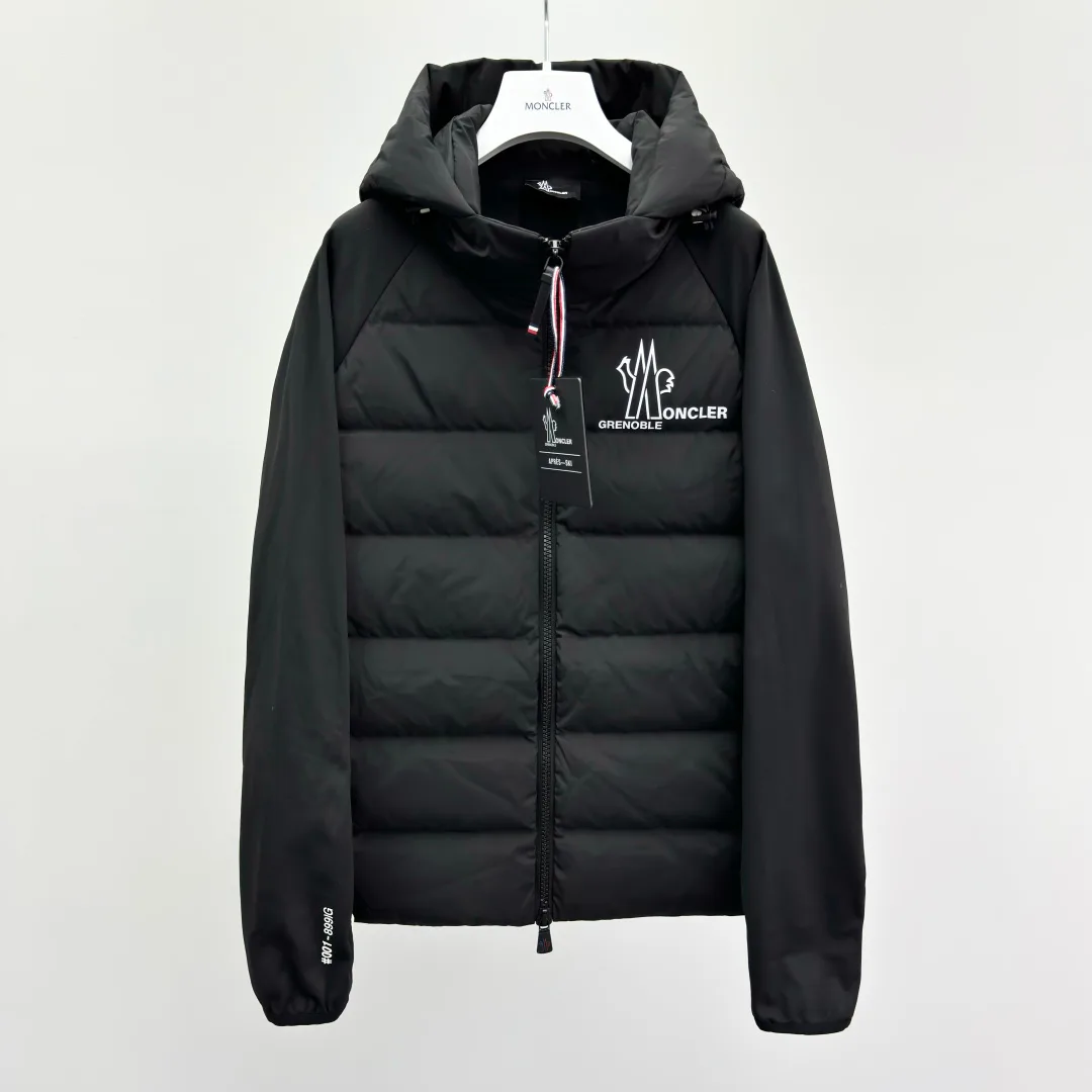 Куртки И Пуховики Мужские Moncler 4377251