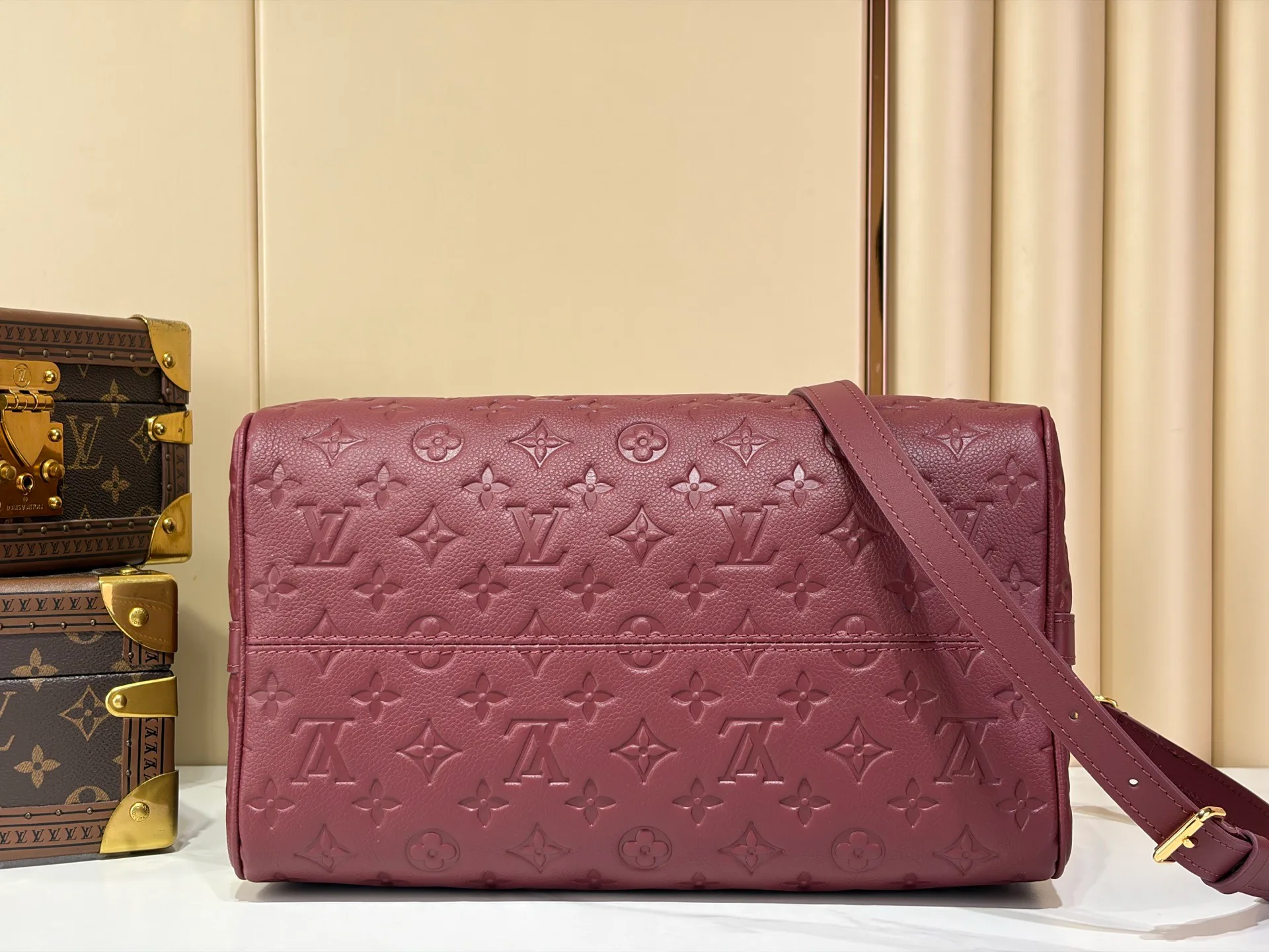 Классические Сумки Женские Louis Vuitton 18240296
