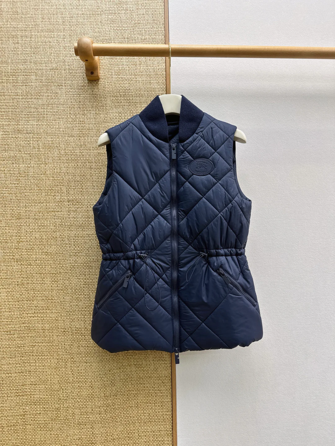 Жилеты Женские Burberry 18203522