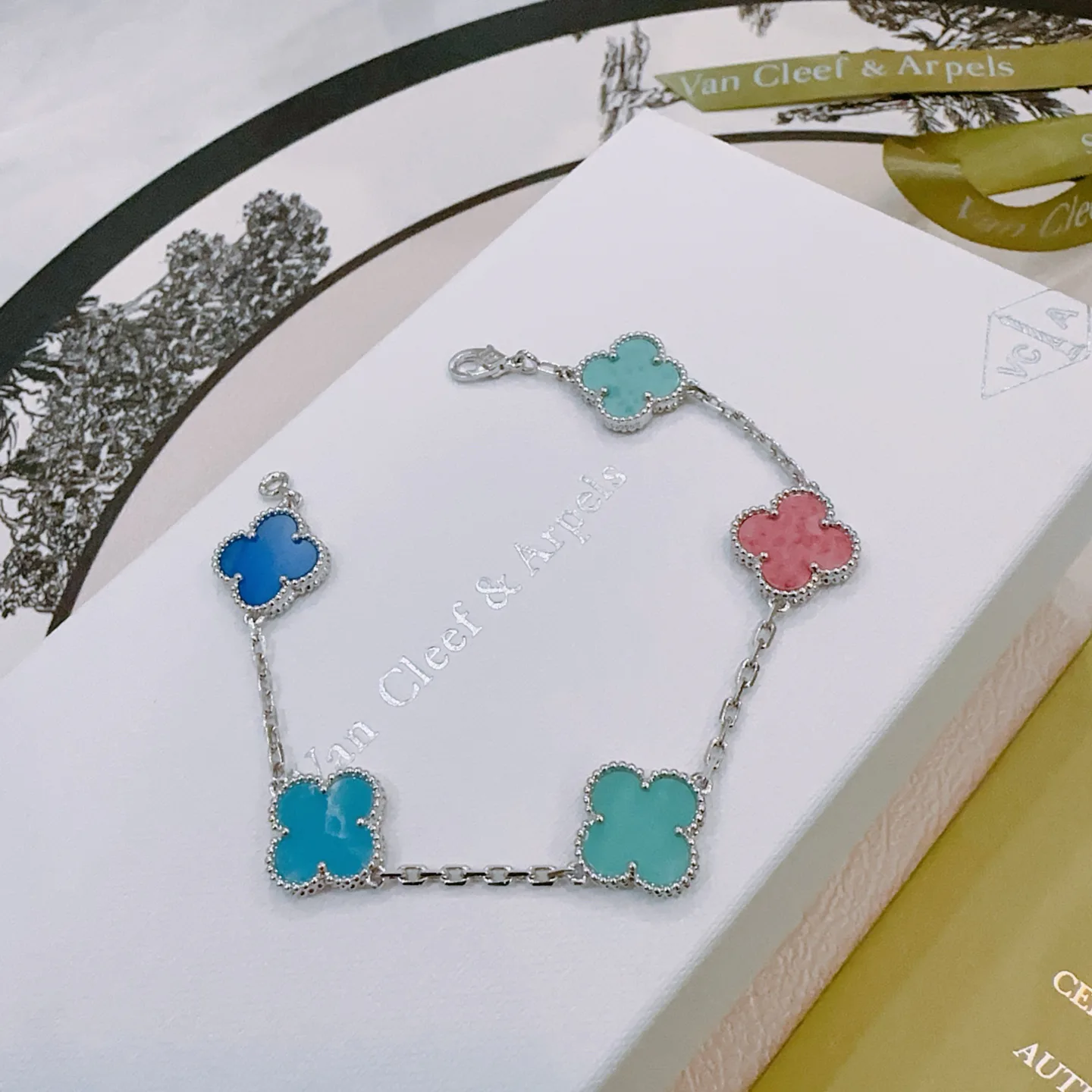 Бижутерия Van Cleef & Arpels 91320