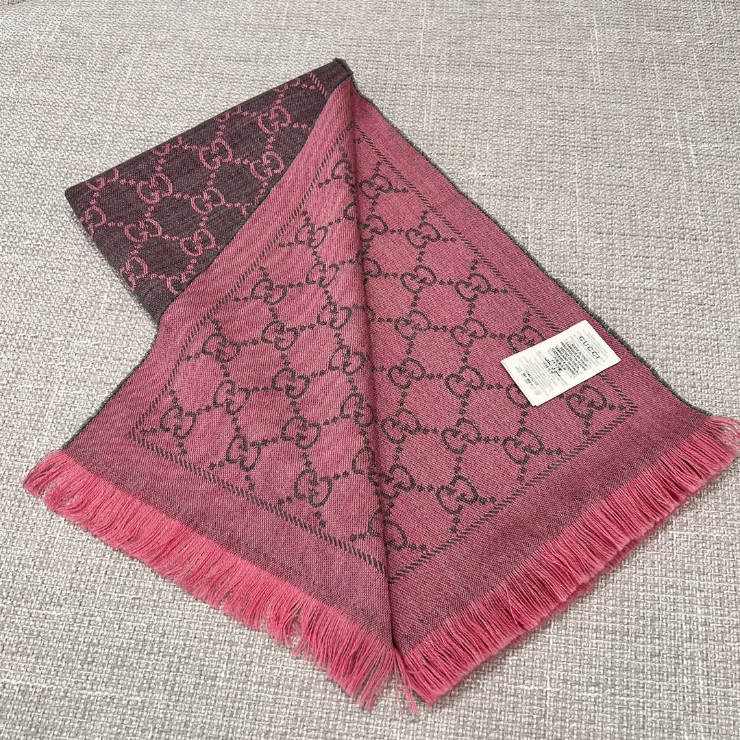 Шарфы Gucci 18663963
