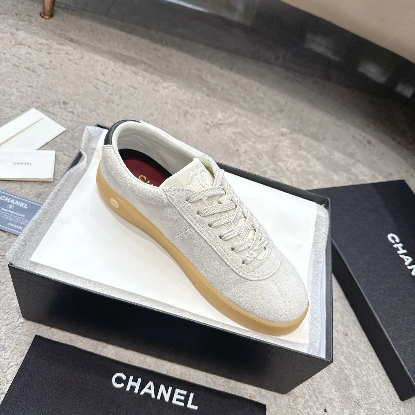 Кроссовки Женские Chanel 13332626
