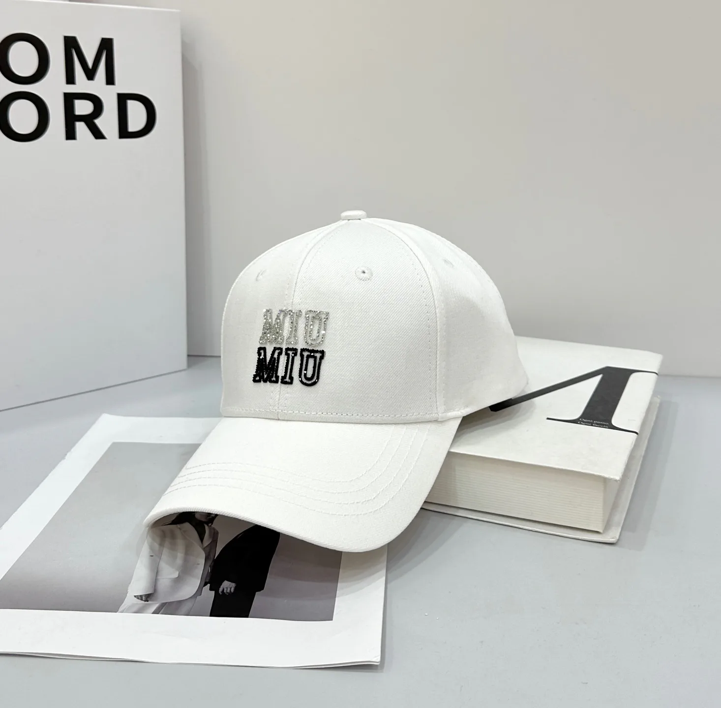 Головные Уборы Miu Miu 11522