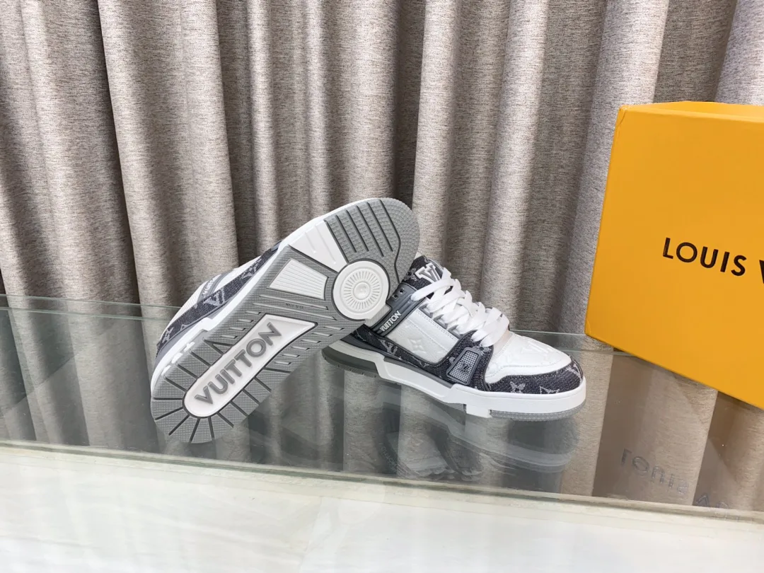 Кроссовки Женские Louis Vuitton 6726