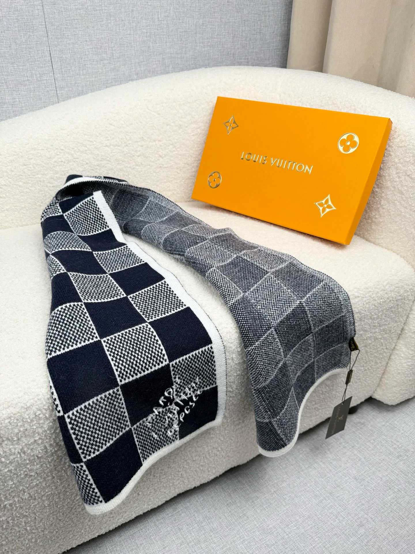 Шарфы Louis Vuitton 205951