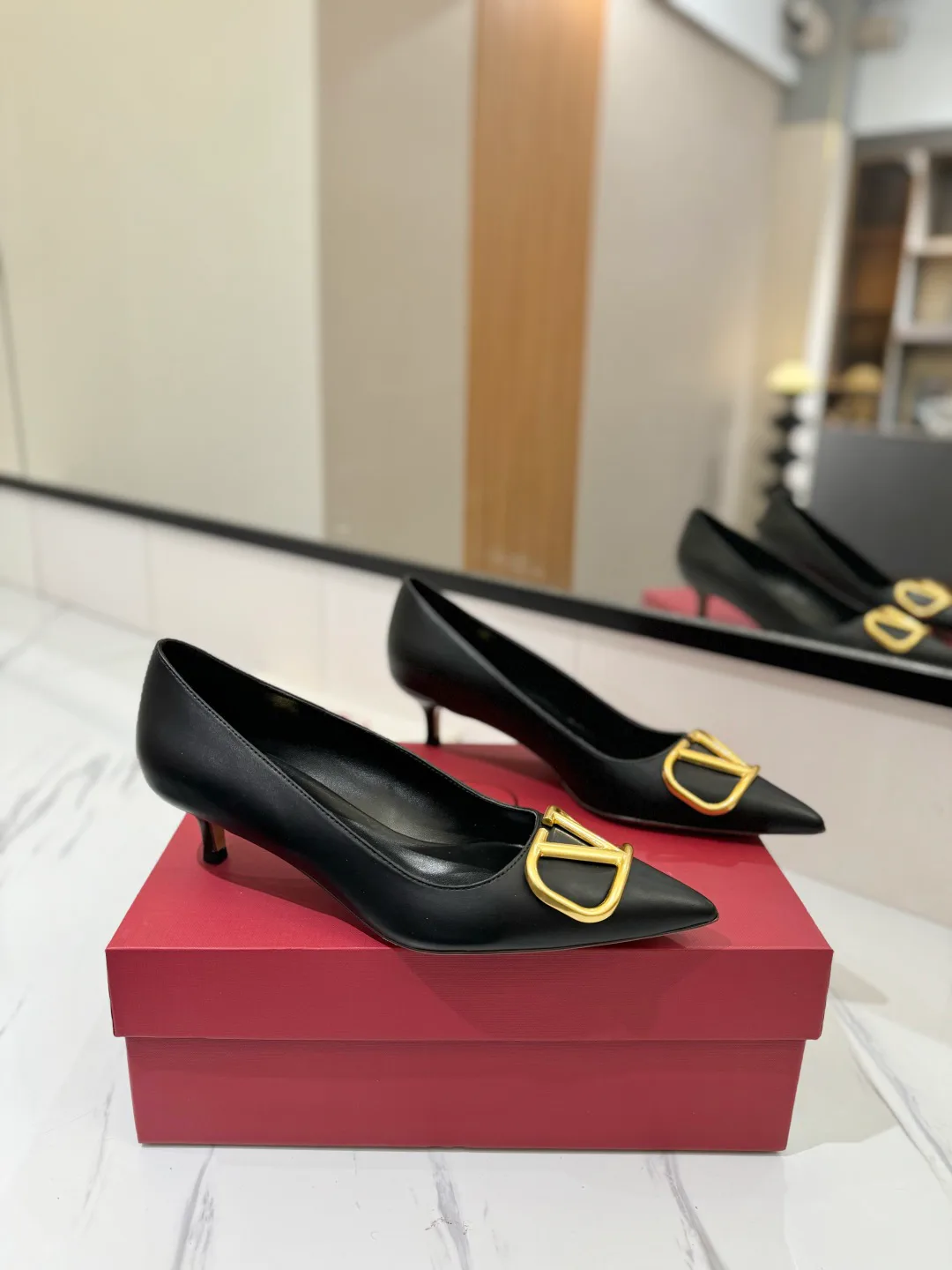 Босоножки Женские Valentino 11516280