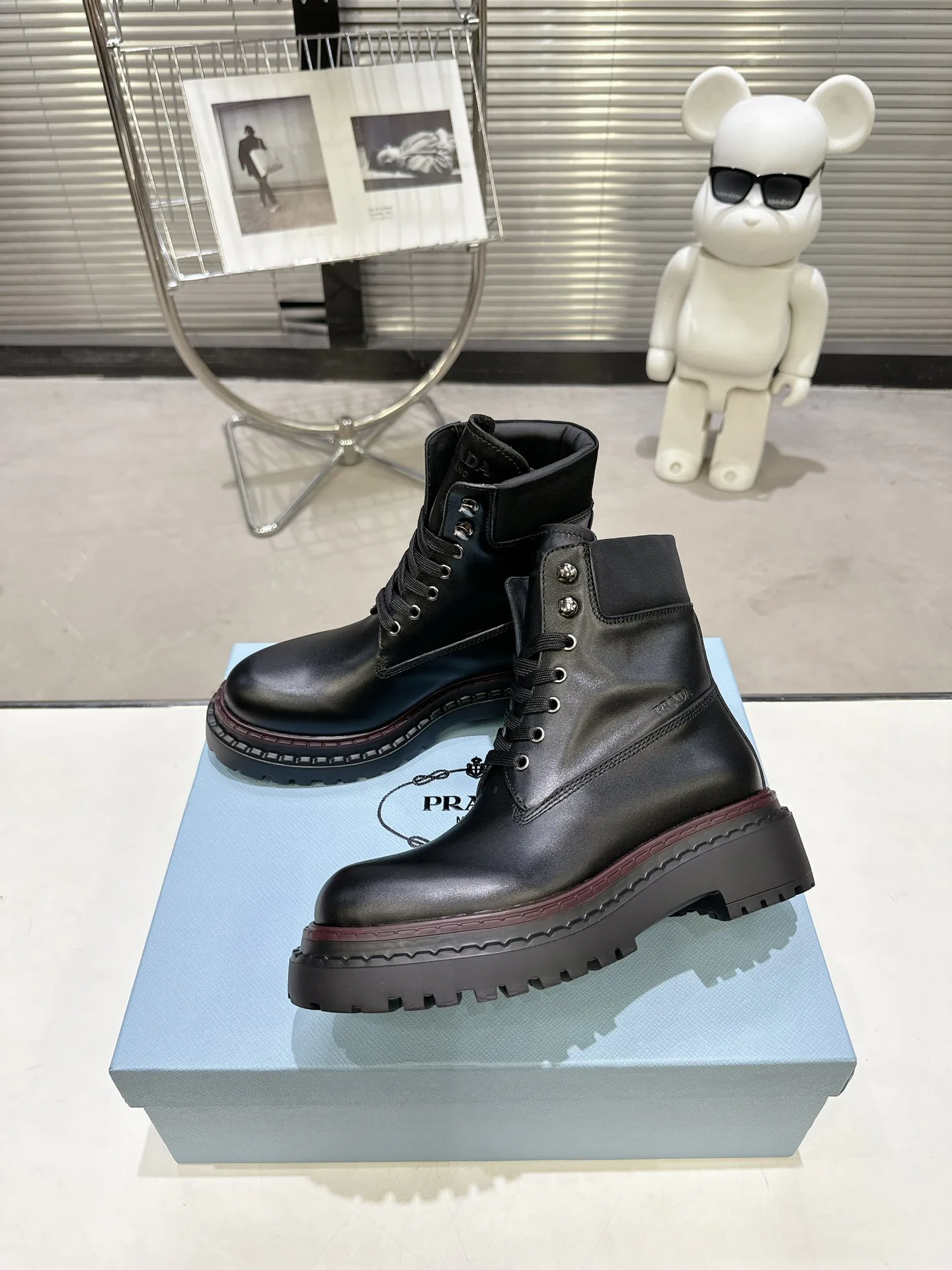 Ботинки Женские Prada 18703070