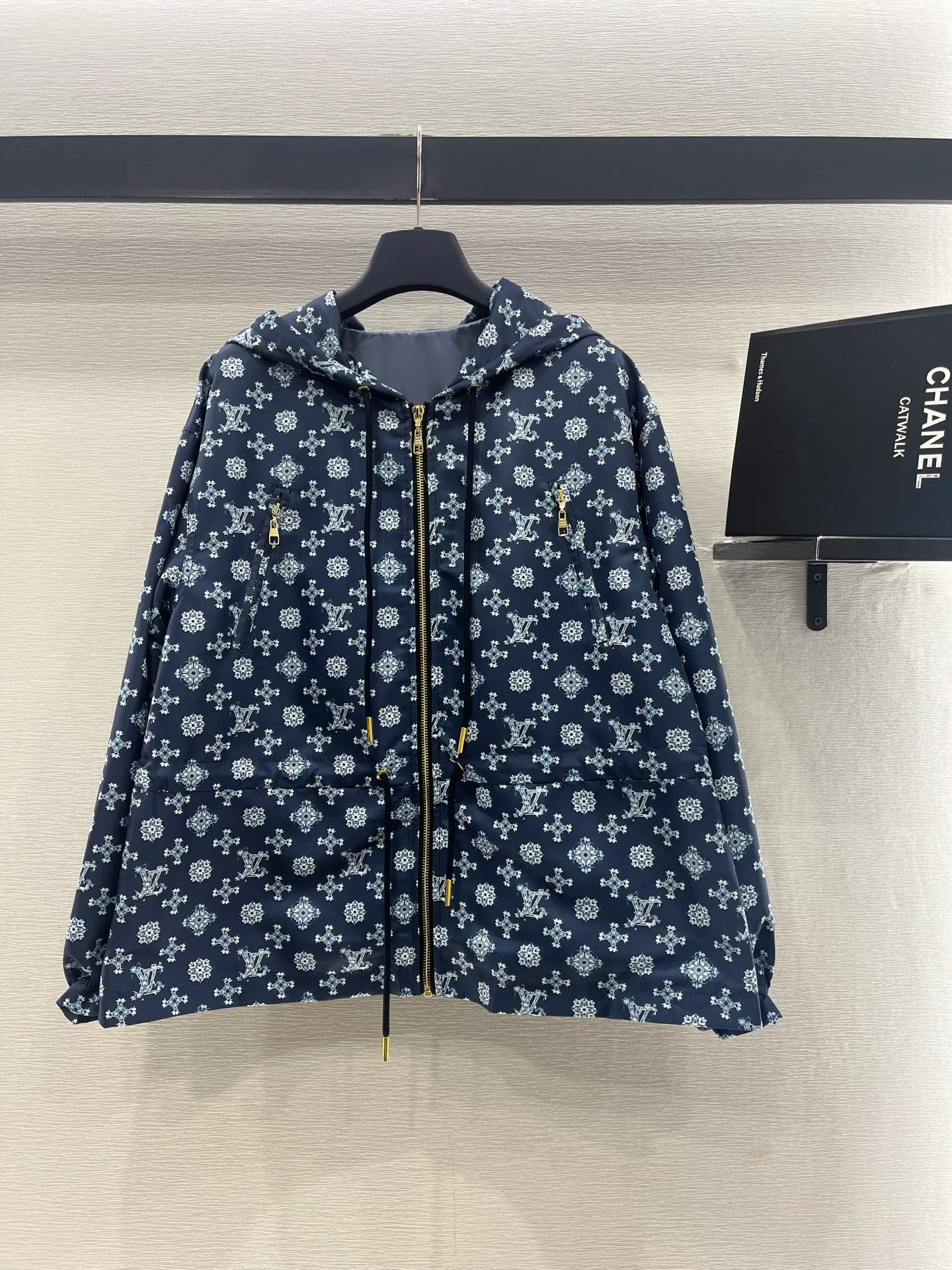 Куртки И Пуховики Женские Louis Vuitton 1272817