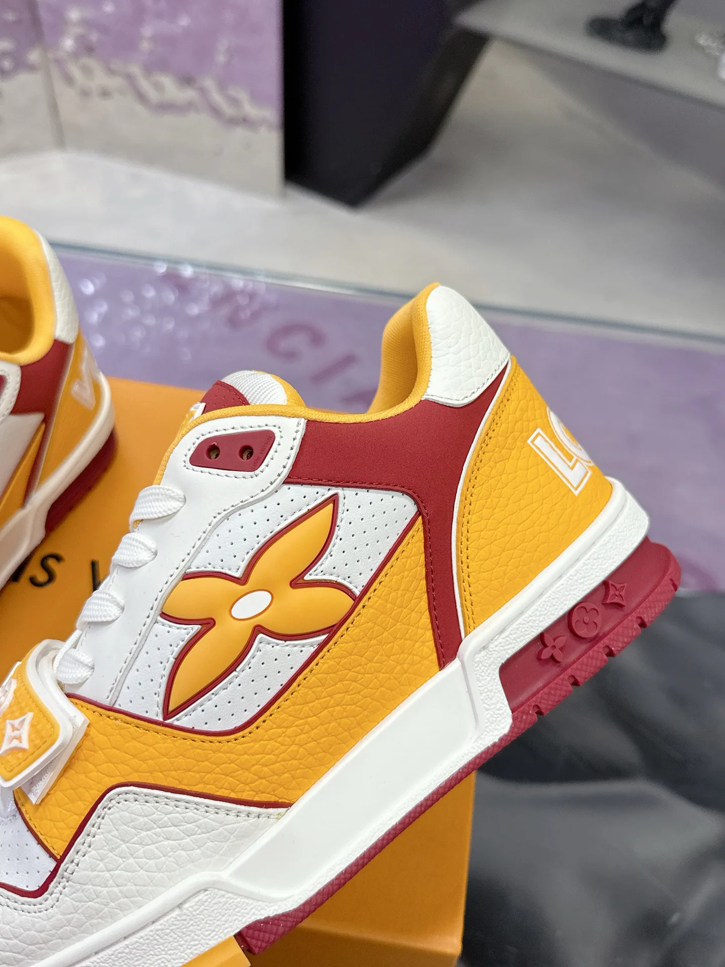 Кроссовки Женские Louis Vuitton 5049220