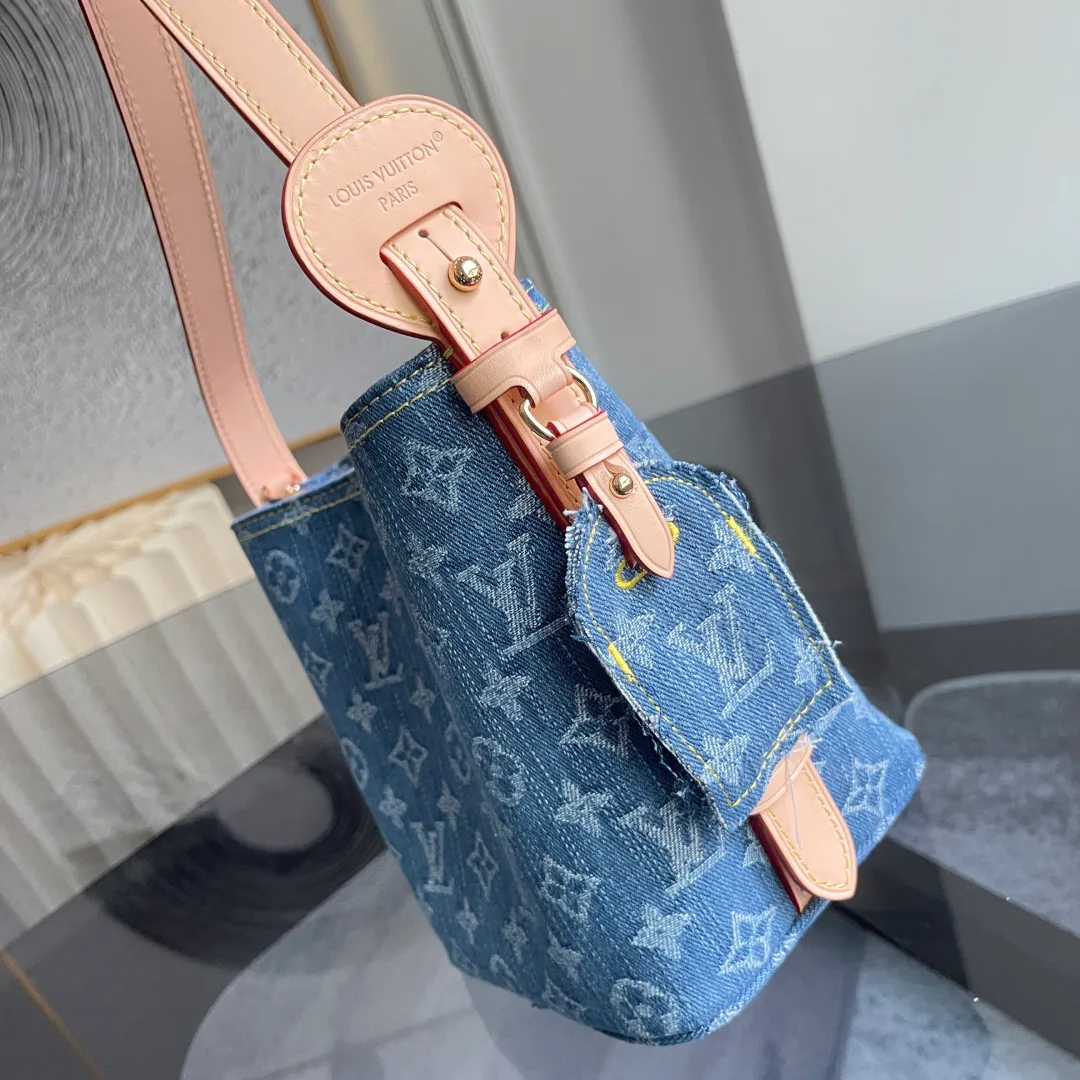 Классические Сумки Женские Louis Vuitton 11886364