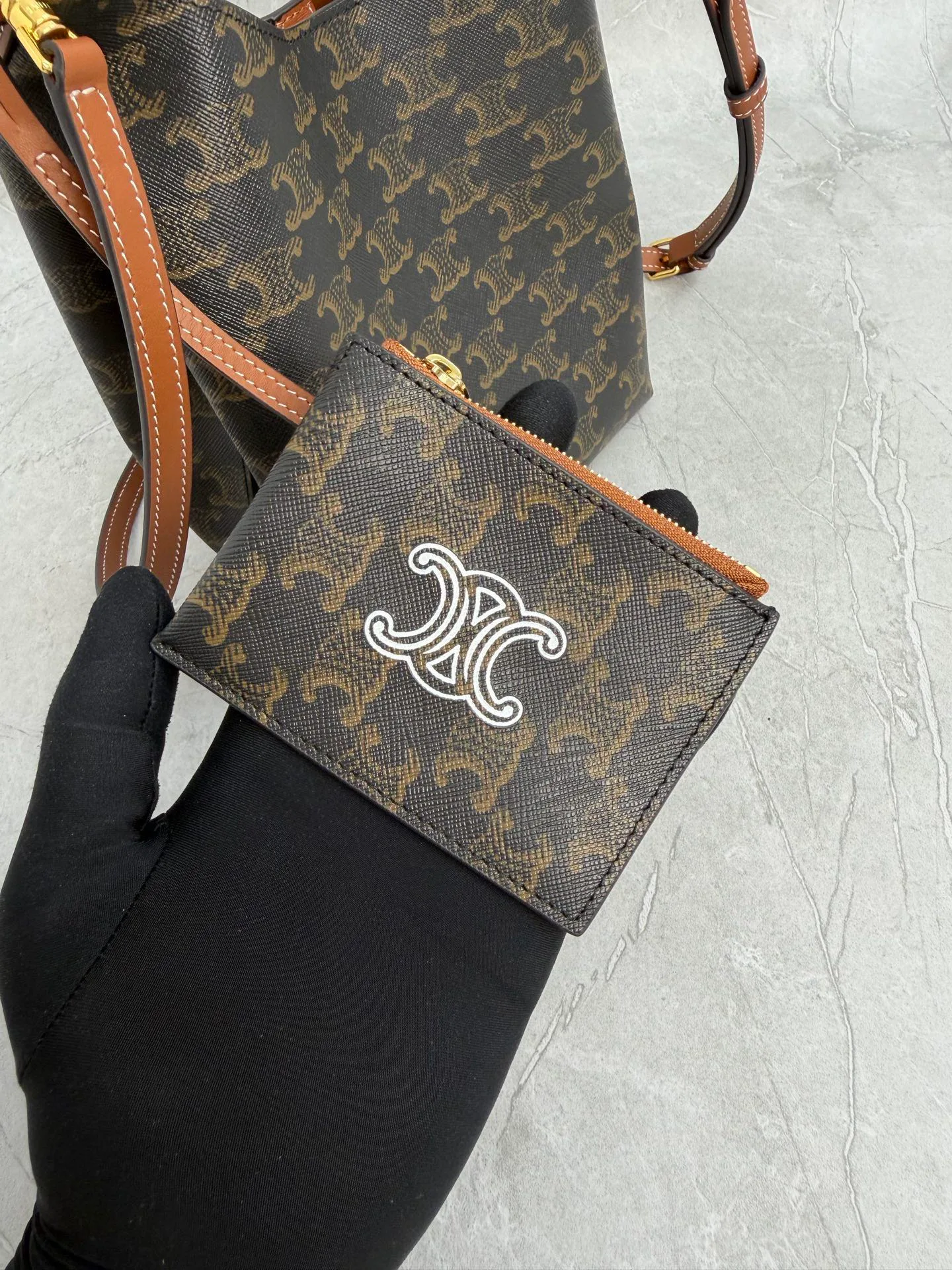 Классические Сумки Женские Celine 17806347