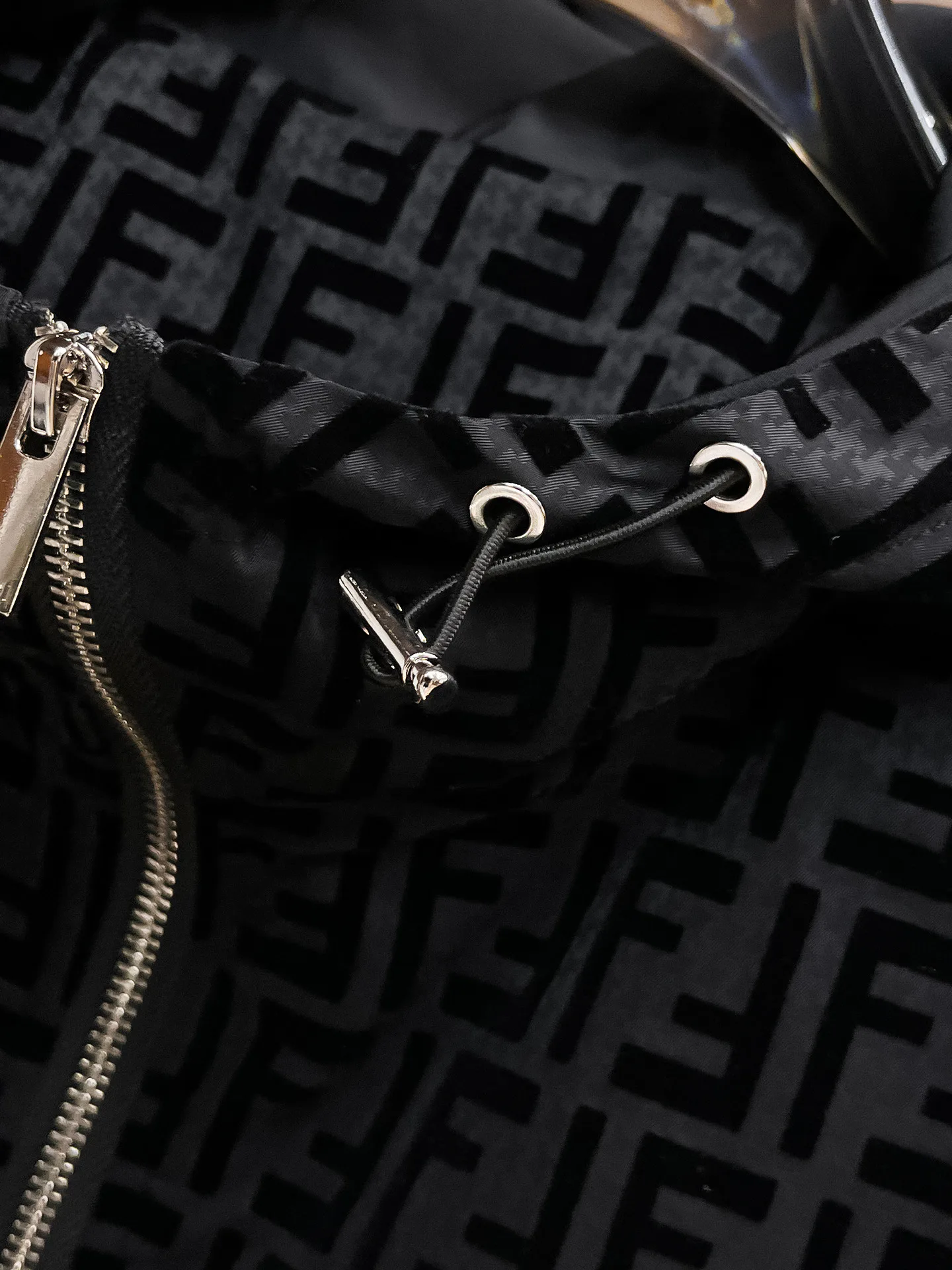 Куртки И Пуховики Мужские Fendi 18197233