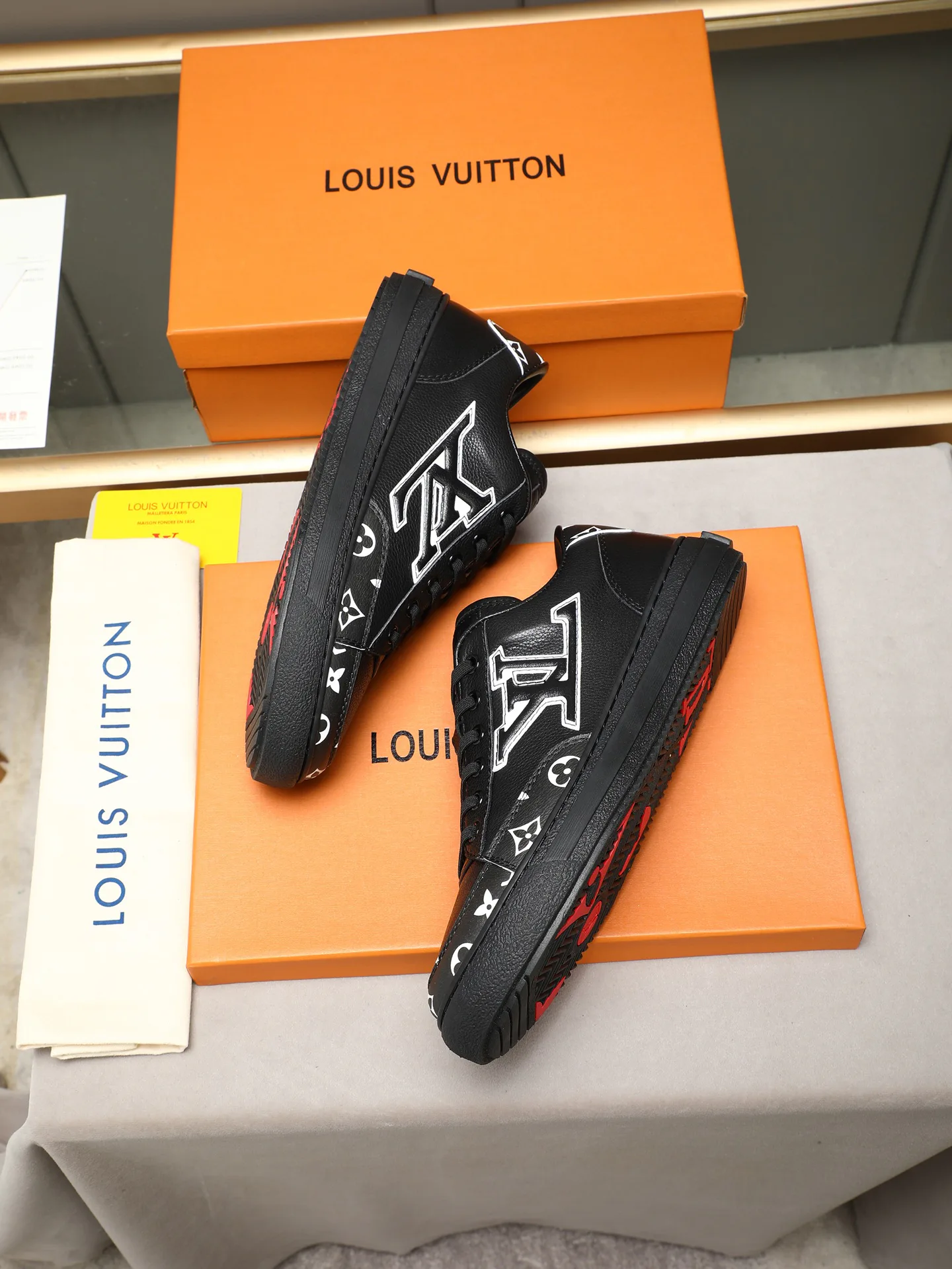 Кроссовки Мужские Louis Vuitton 12960047