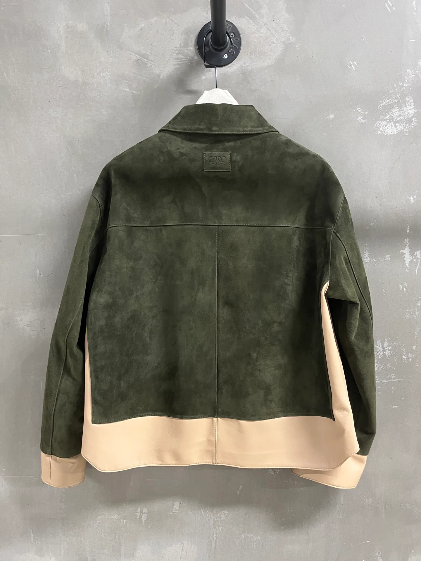 Кожаные Куртки И Дублёнки Женские Loewe 18172879