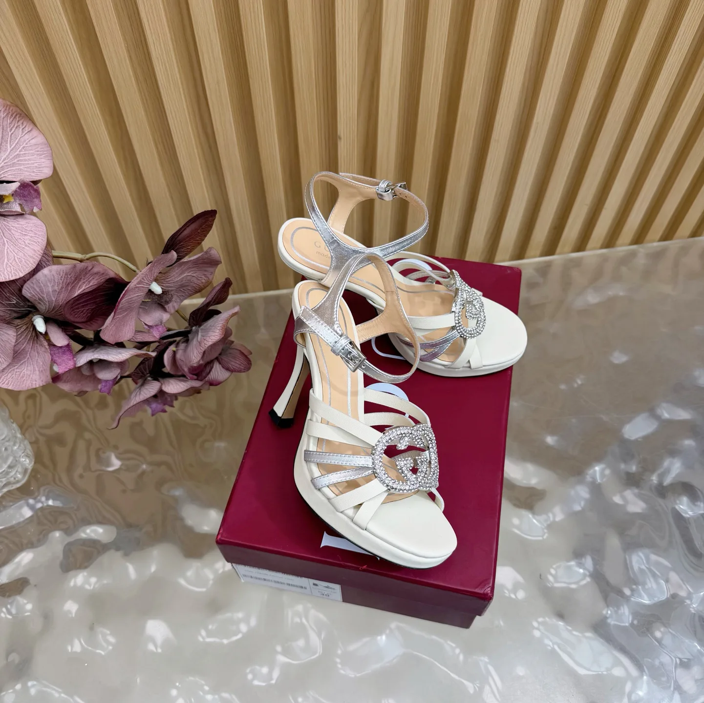 Босоножки Женские Gucci 351901