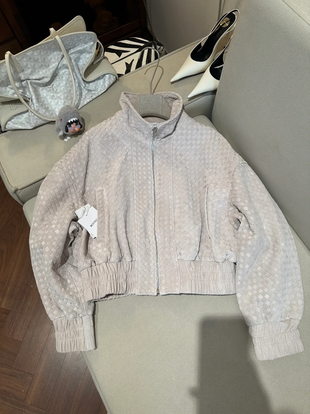 Кожаные Куртки И Дублёнки Женские Bottega Veneta 17766270