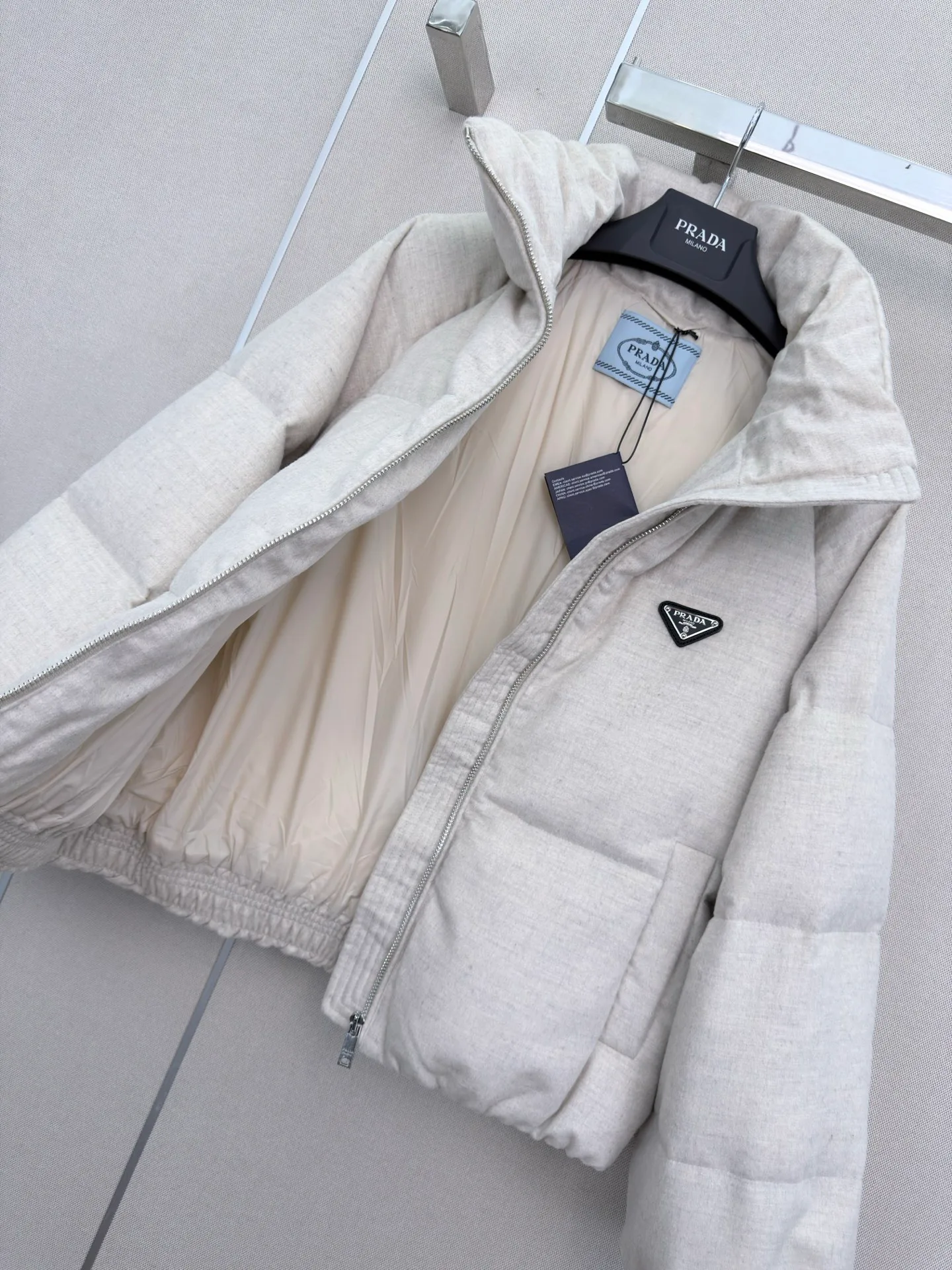 Куртки И Пуховики Женские Prada 18108056