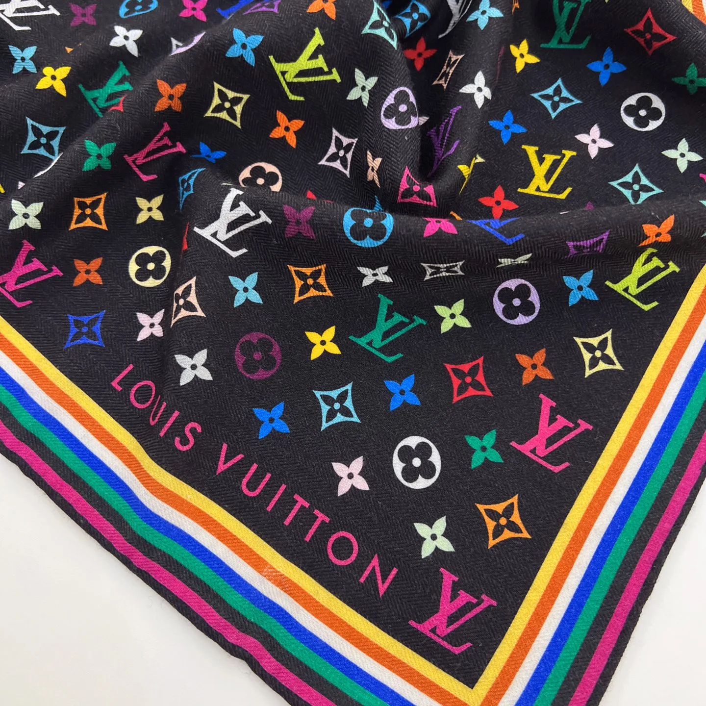 Шарфы Louis Vuitton 5904744