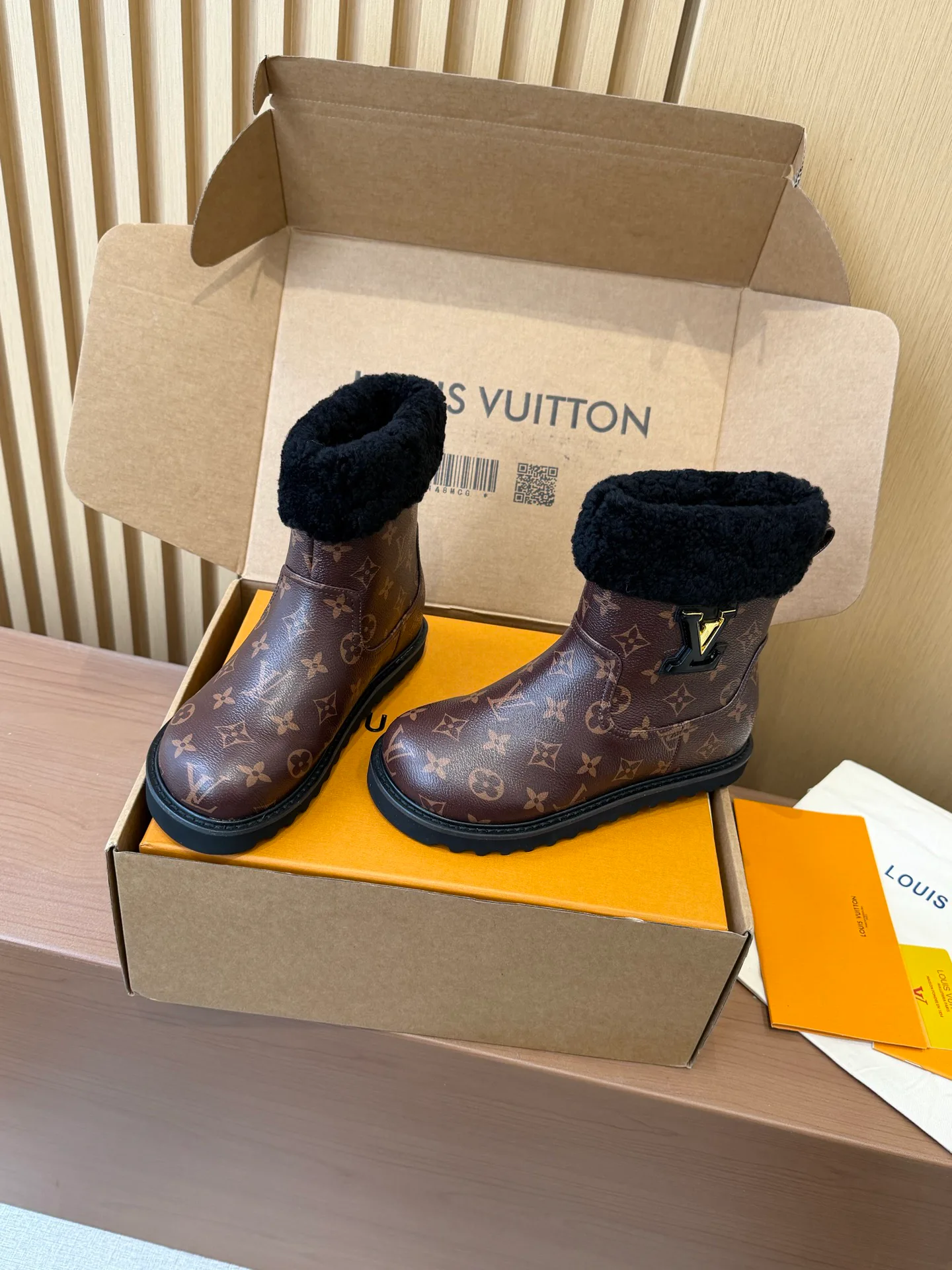 Ботинки Женские Louis Vuitton 808464