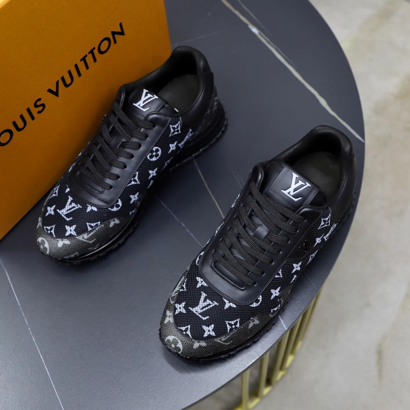 Кроссовки Мужские Louis Vuitton 35787