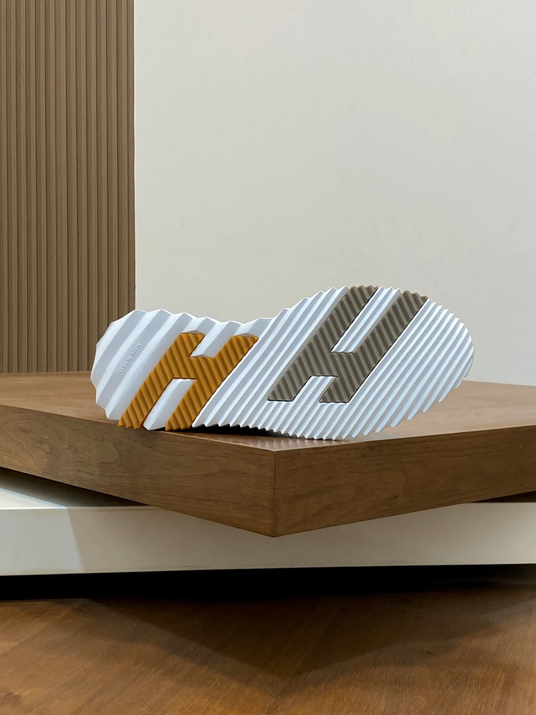 Кроссовки Мужские Hermes 18039712