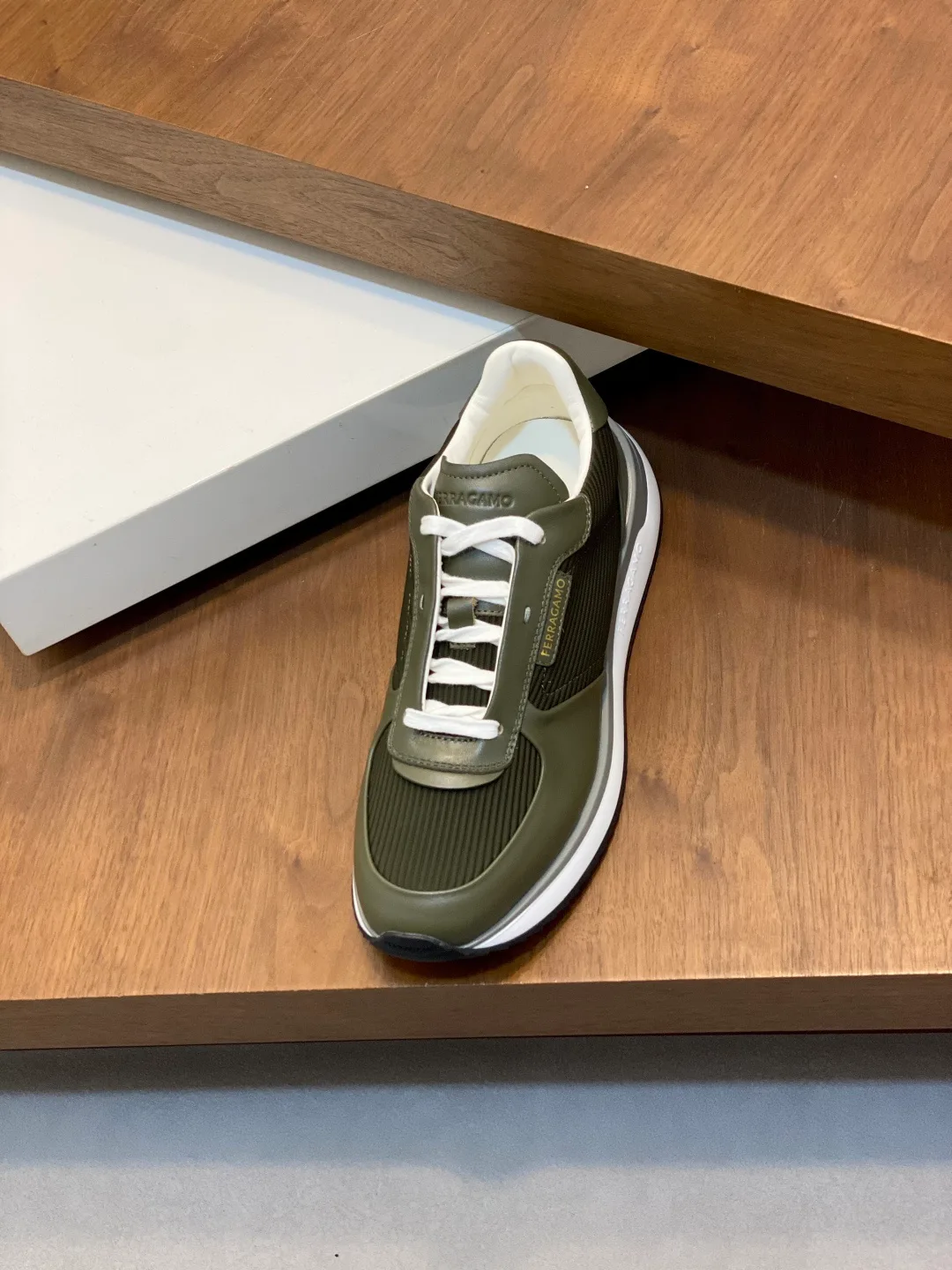 Кроссовки Мужские Salvatore Ferragamo 1498283