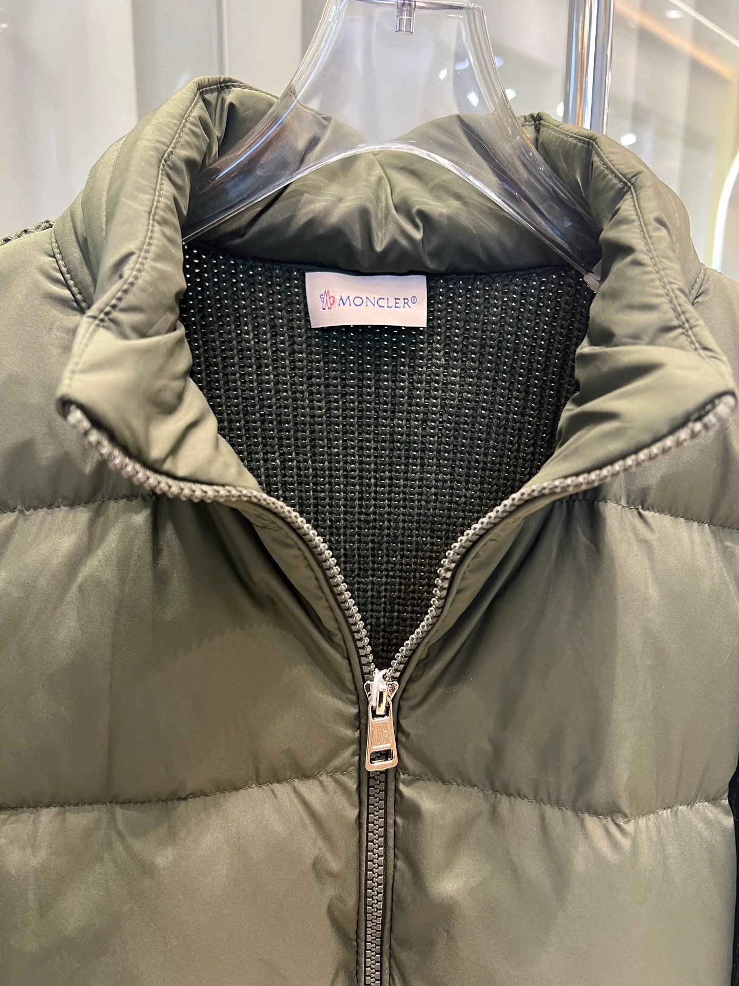 Куртки И Пуховики Женские Moncler 1259308