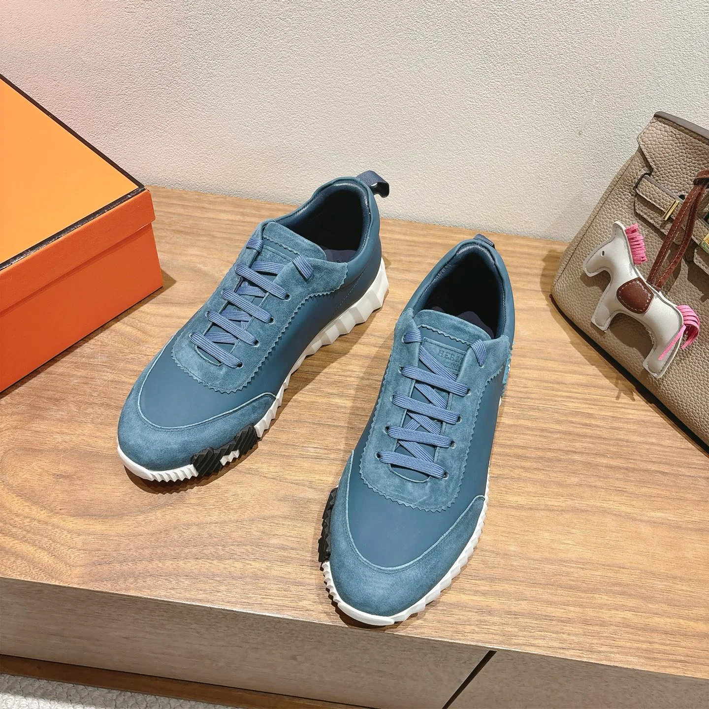 Кроссовки Женские Hermes 9915042